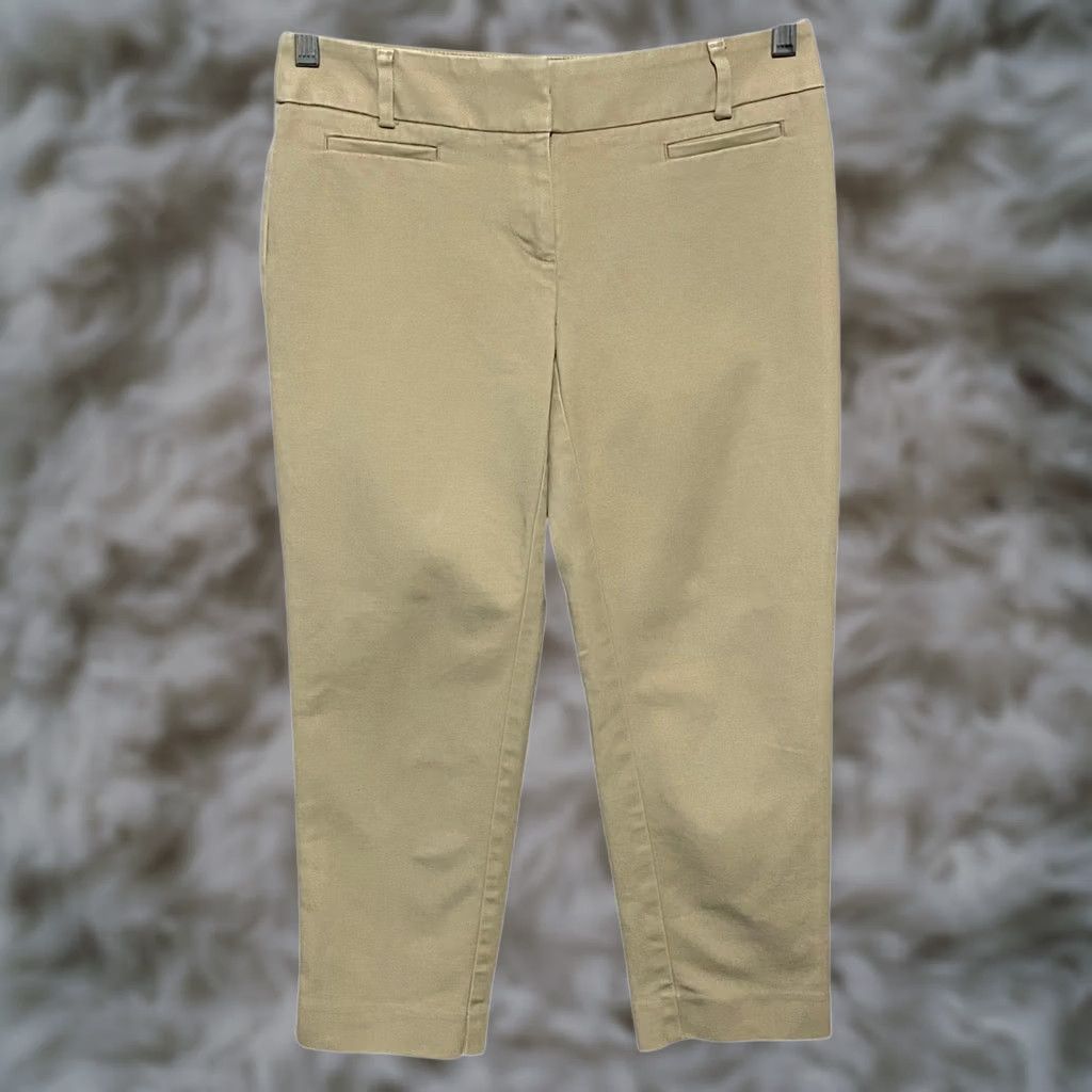 Loft LOFT Julie Riviera Pants Chinos 00P Petite Casual Workwear Travel Flat Front Womens Pants Cream Solid Preppy Classic Minimalist Neutral 00P Womens Size 24" / US 00 / IT 34 - 1 Thumbnail