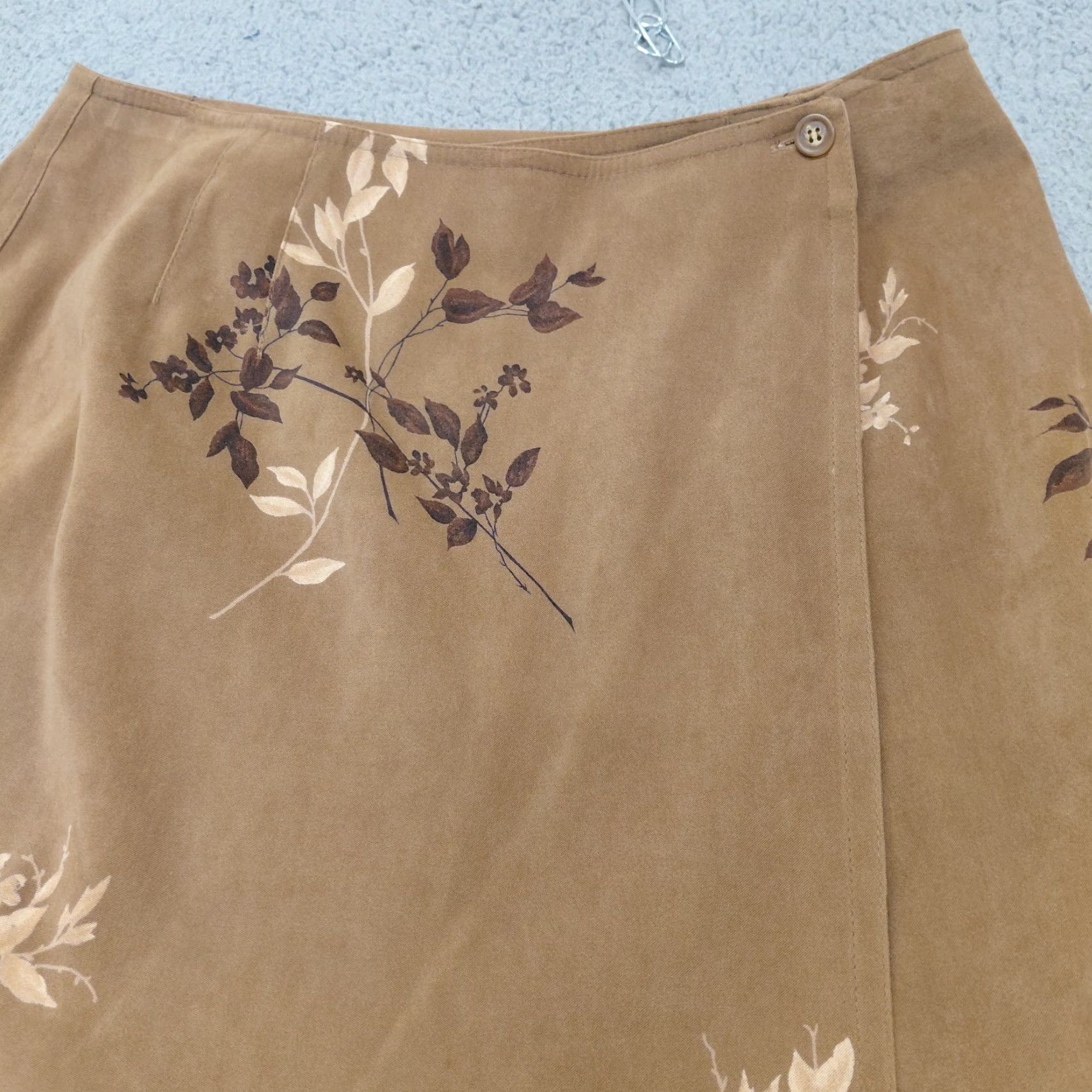 Talbots VINTAGE Talbots Skirt Women’s 10 Brown Wrap Around Faux Suede Maxi Leaves Flowers Size 32" / US 10 / IT 46 - 5 Thumbnail