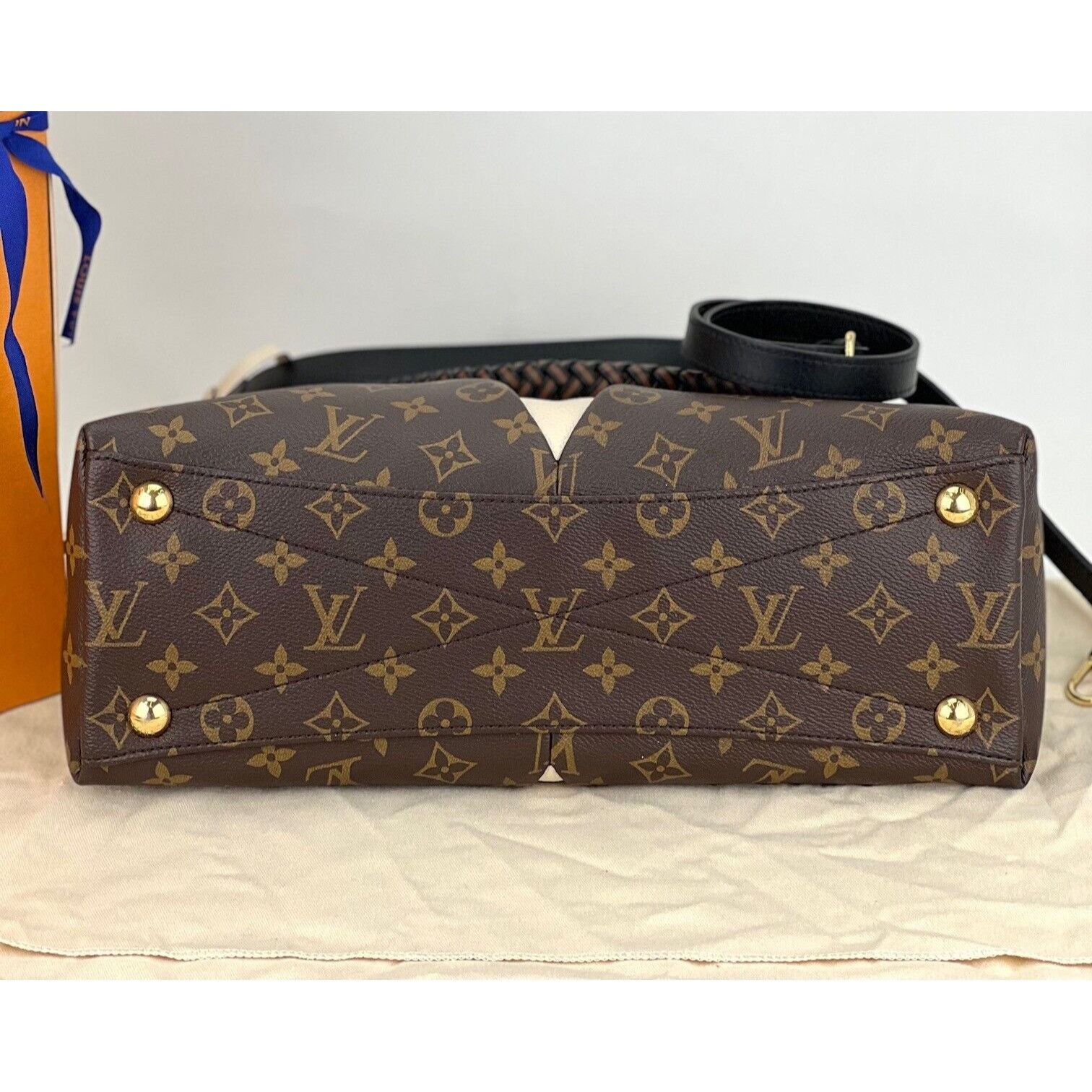 Louis Vuitton Louis Vuitton Braided V Tote MM Cream Leather Canvas Shoulde Size ONE SIZE - 7 Thumbnail