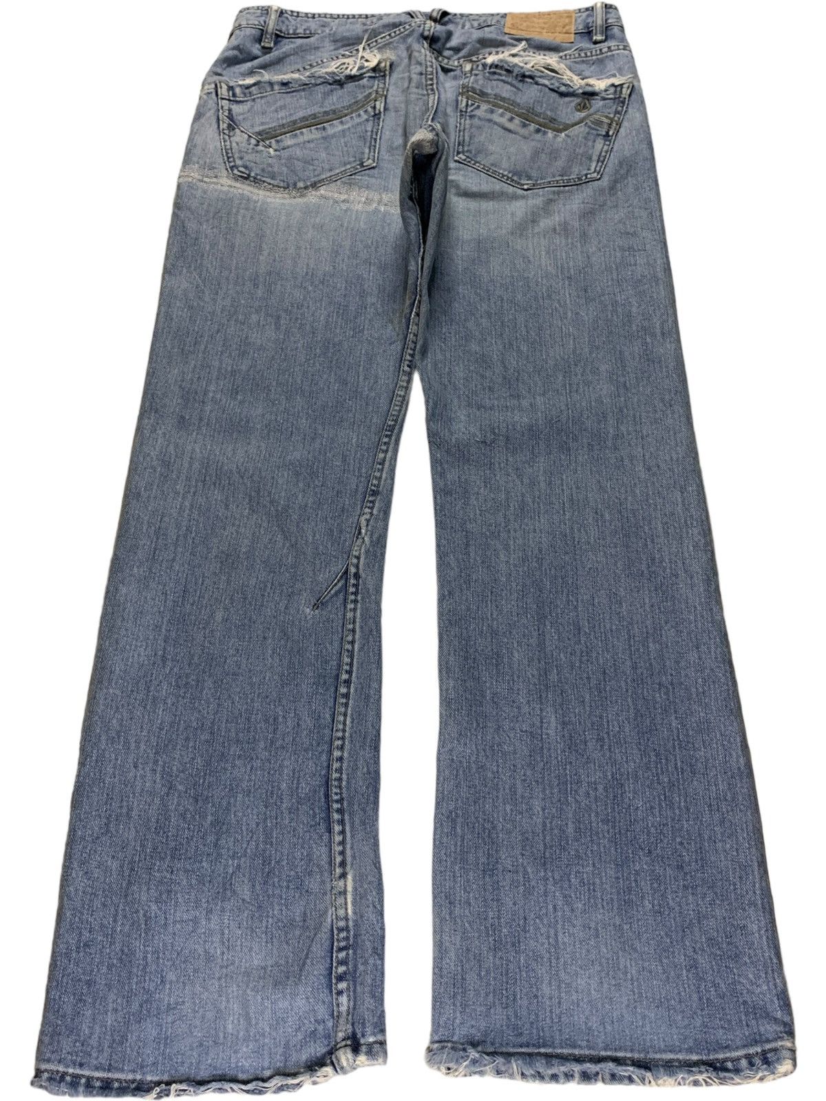 Volcom Vintage Volcom Skate Blue Wash Curve Leg Distress Baggy Jean Size US 34 / EU 50 - 2 Thumbnail