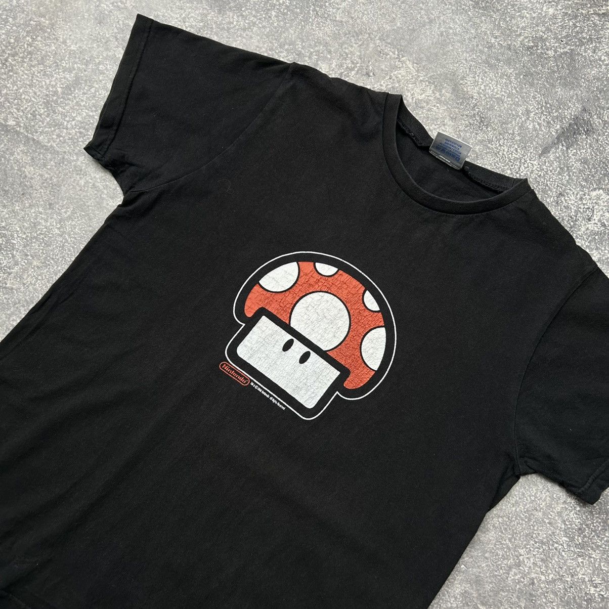 Nintendo Vintage Nintendo Big logo 2006 streetwear tee size L Size US L / EU 52-54 / 3 - 2 Thumbnail