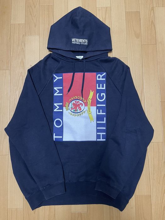 Vetements Vetements x Tommy hilfiger 18ss hoodie | Grailed