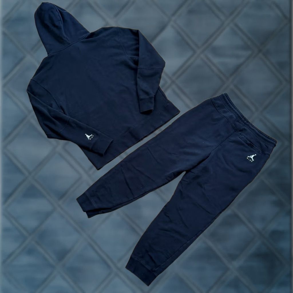 Jordan Brand Air Jordan Sweatshirt Sweatpants Jumpman Men’s 2 Piece Tracksuit Hoodie Pants Black M/L Fall Winter Regular Size Mens Size US M / EU 48-50 / 2 - 1 Thumbnail