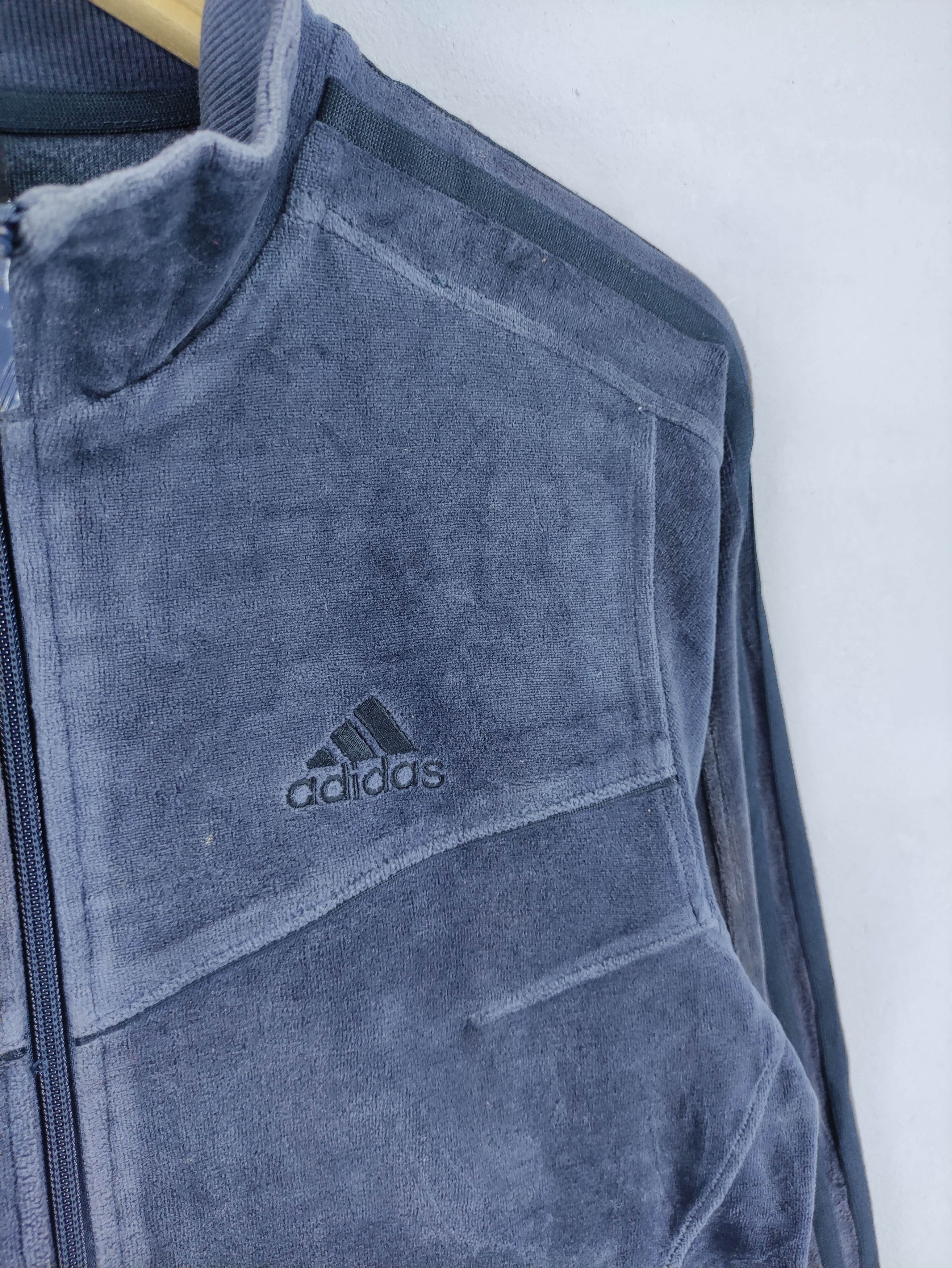 Adidas Vintage Adidas Velvet Sweater Jacket Zipper Size US S / EU 44-46 / 1 - 2 Thumbnail