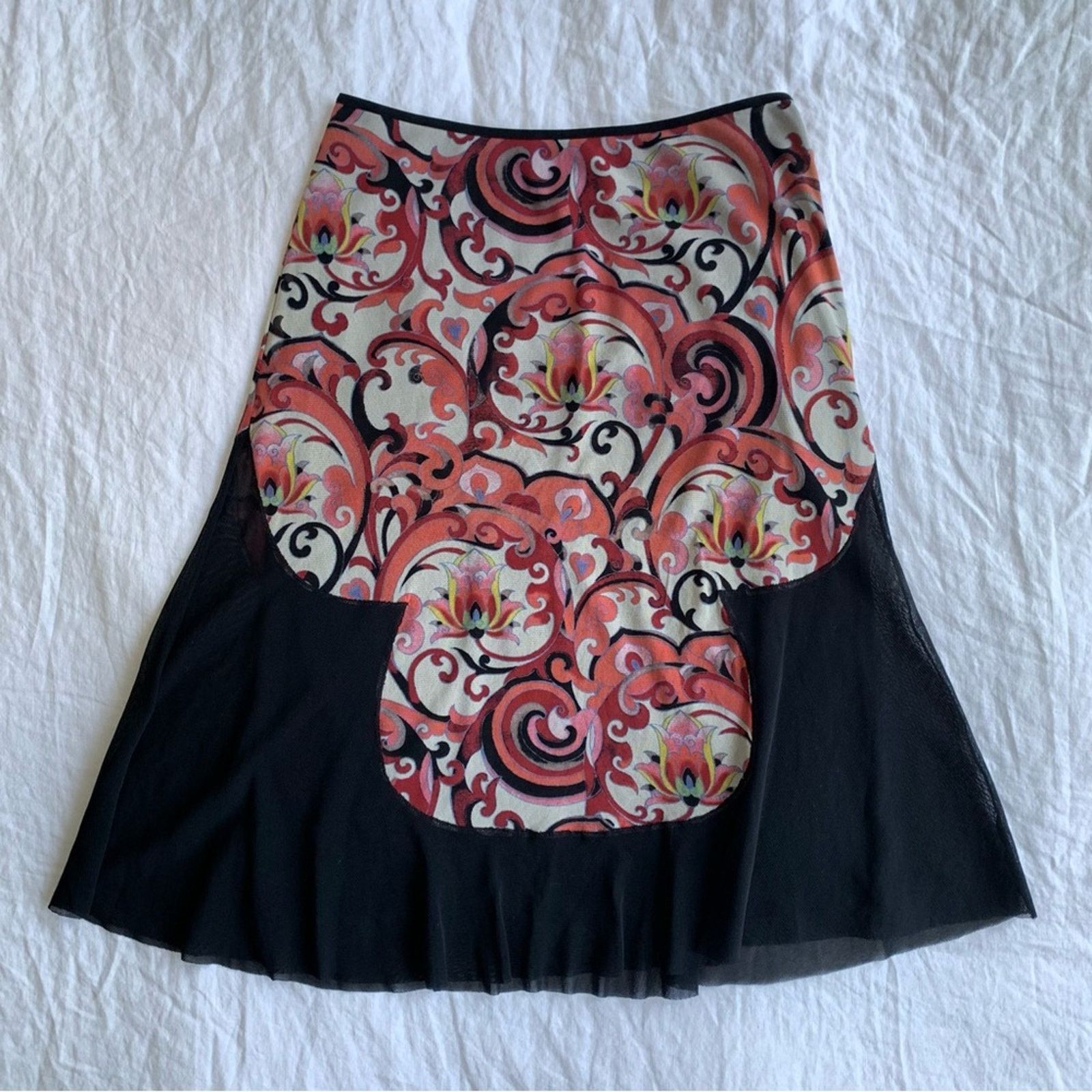 Vivienne Tam Vintage Vivienne Tam Mesh Black Print Knee Skirt 90s Y2K Size 27" / US 4 / IT 40 - 1 Thumbnail