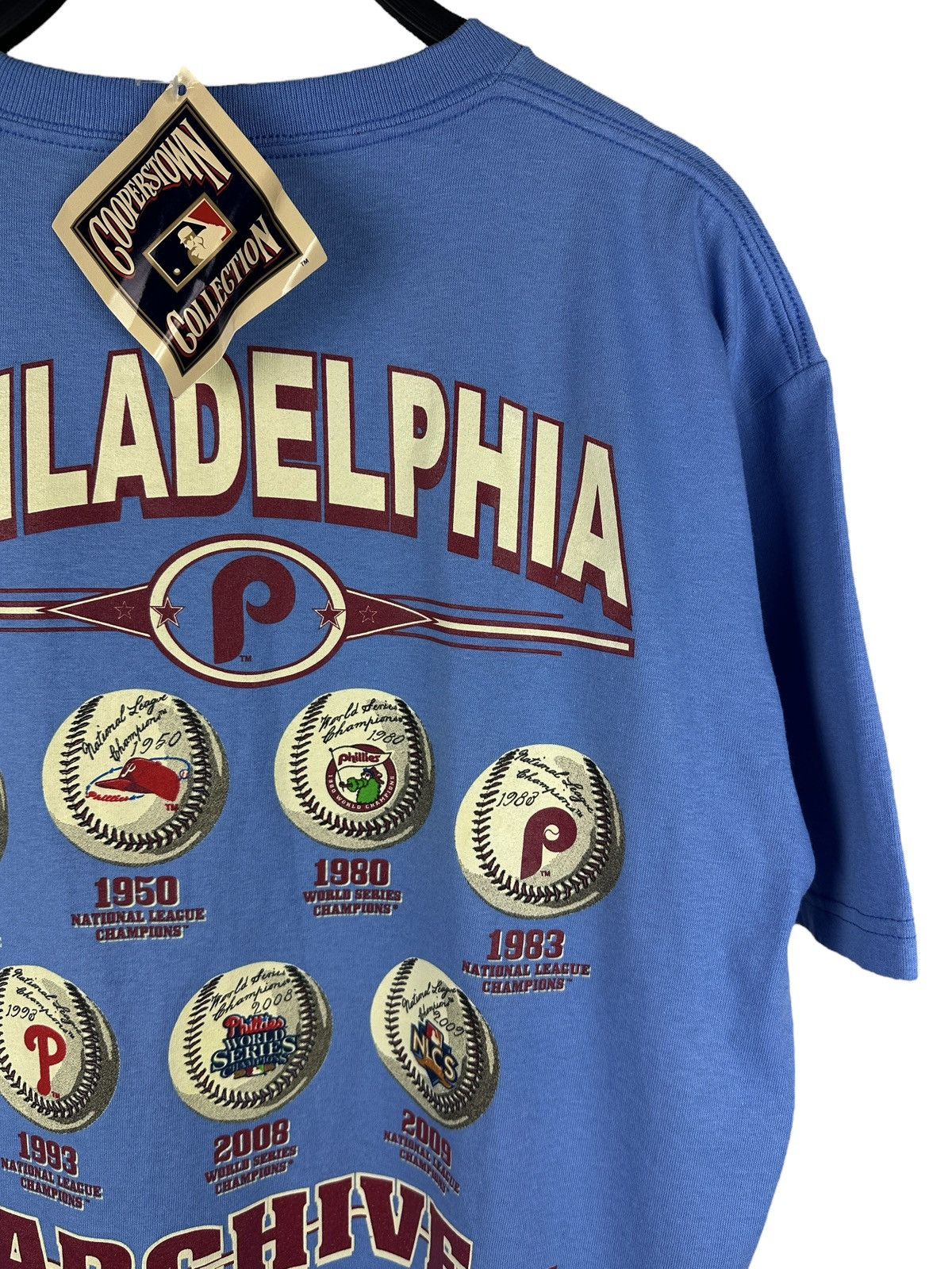 Majestic NWT🏷️ Philadelphia Phillies MLB Archive T-Shirt Cooperstown Size US M / EU 48-50 / 2 - 3 Thumbnail