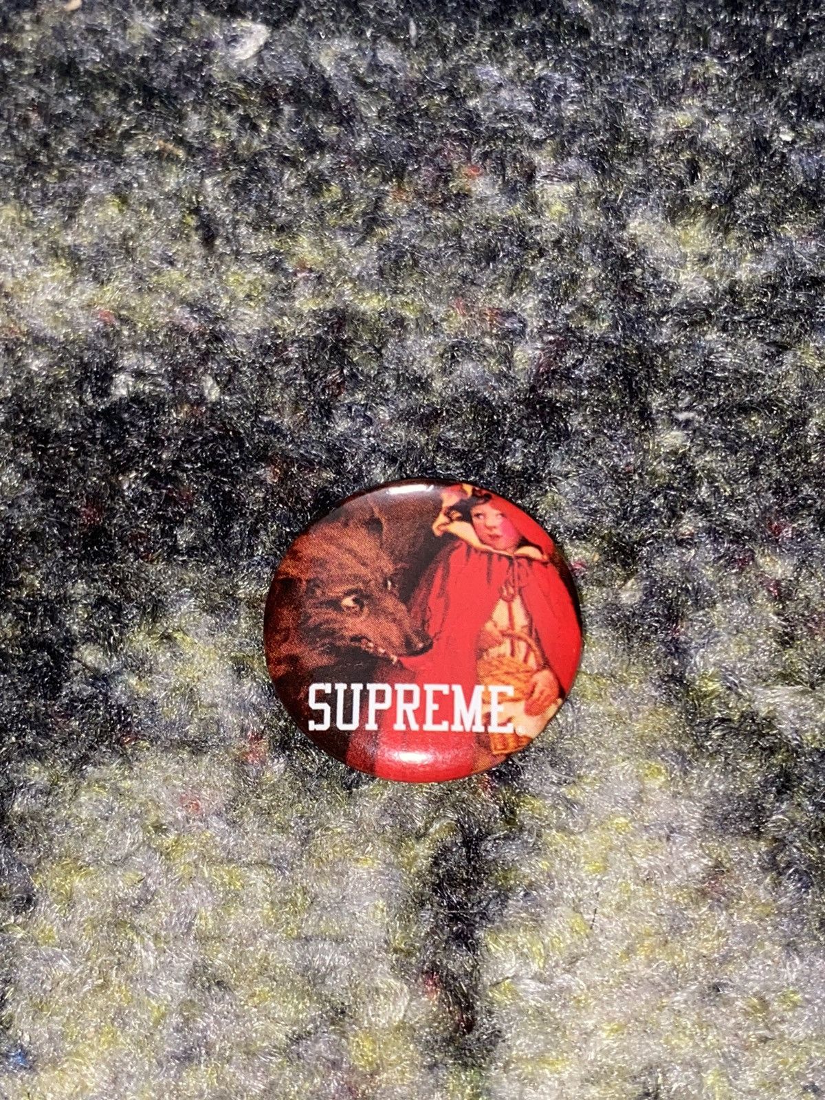 Supreme Supreme Wolf Pin Size ONE SIZE - 2 Thumbnail