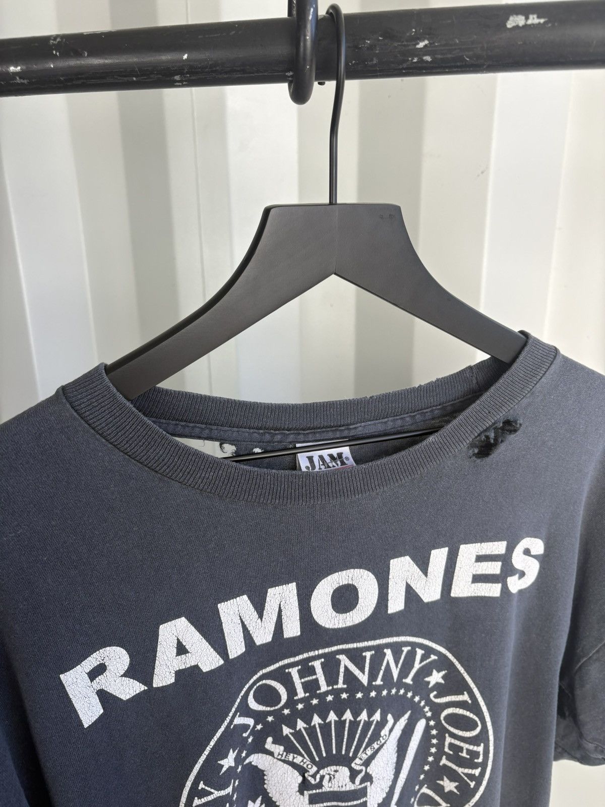 Band Tees Vintage Ramones Shirt Distressed Faded GRUNGE Band Size US L / EU 52-54 / 3 - 6 Thumbnail