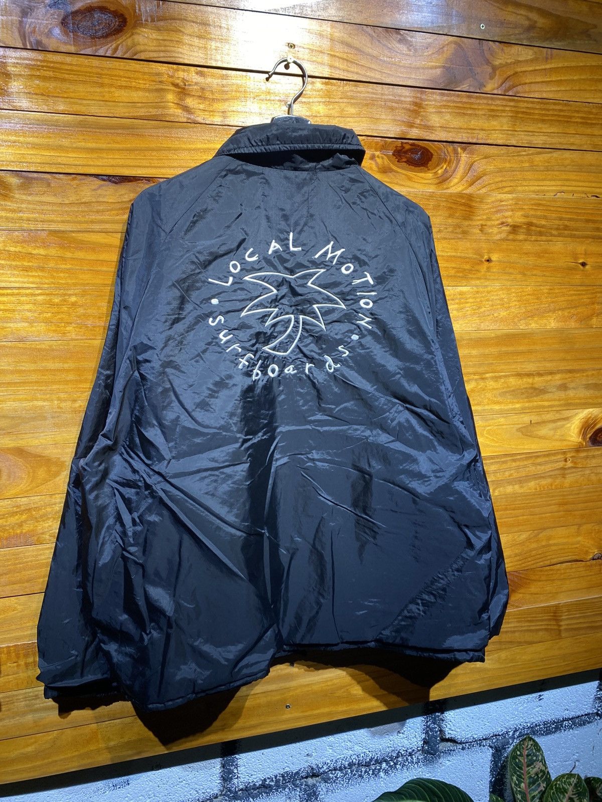 Vintage Vintage Local Motion Hawaii Surfboard Design Black Jacket Size US L / EU 52-54 / 3 - 3 Thumbnail