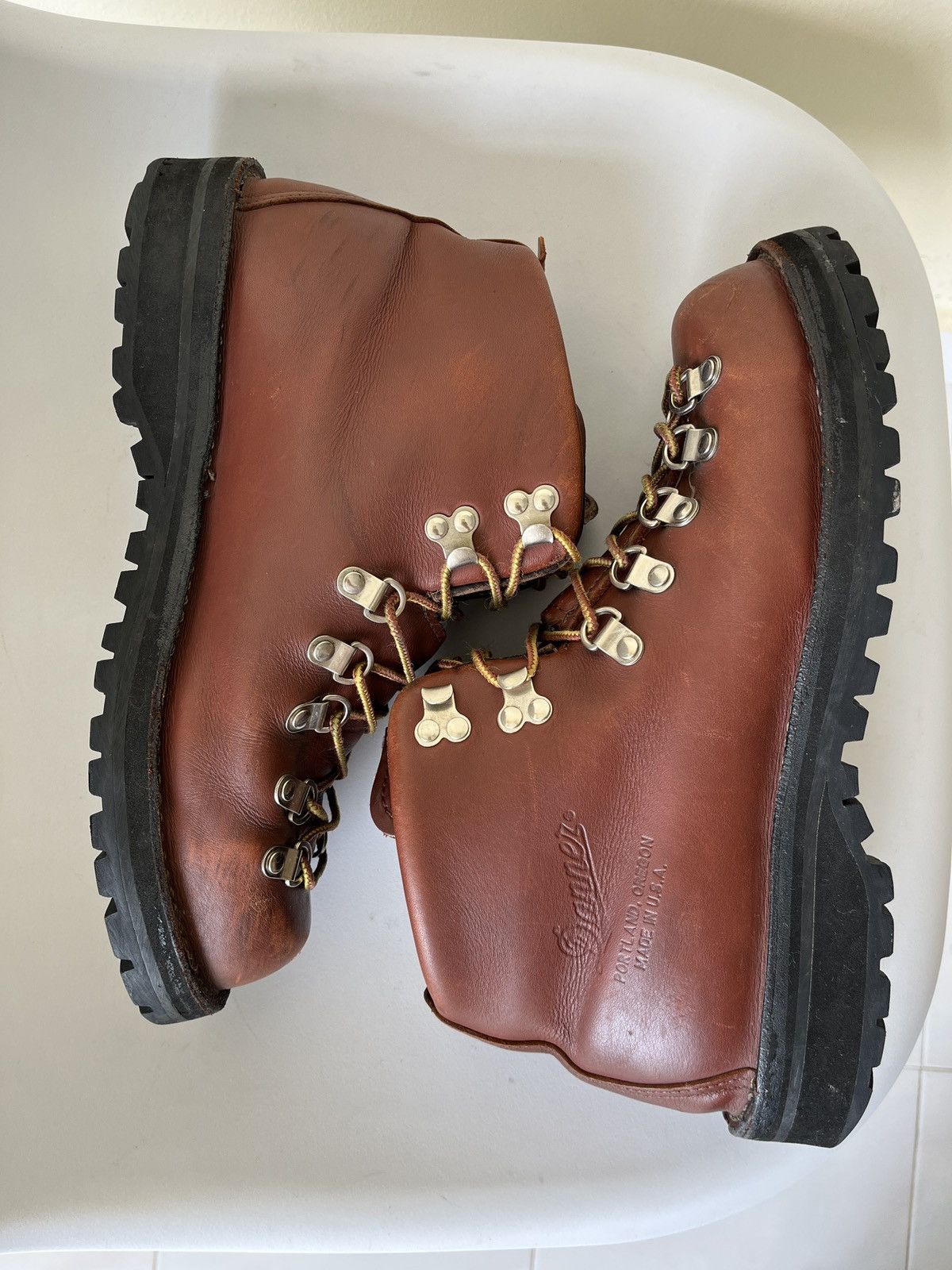 Danner Danner Mountain Light Goretex Size US 7 / EU 40 - 2 Thumbnail