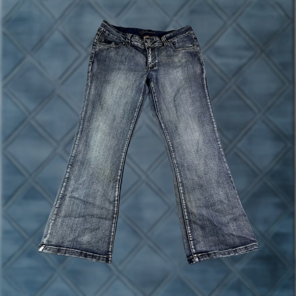Vintage Flavour by Bubblegum Jeans Women 14P Flared Blue Wash Denim 5-Pocket Stretch Medium Wash Vintage: No 80s 90s Womens Size ONE SIZE - 1 Thumbnail