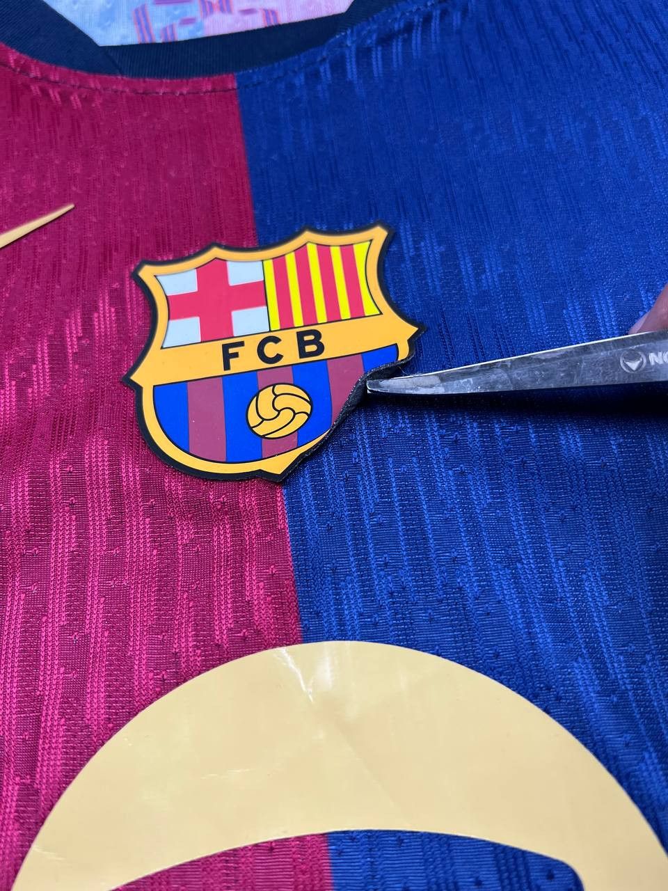 Nike Nike Barcelona O.Batlee Soccer Jersey Size M / US 6-8 / IT 42-44 - 5 Thumbnail