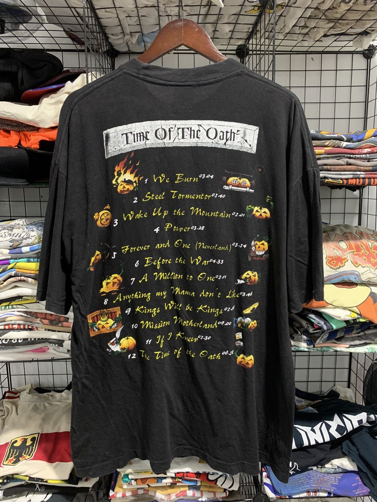 Band Tees × Vintage Vintage Helloween Tshirt Size US L / EU 52-54 / 3 - 2 Thumbnail