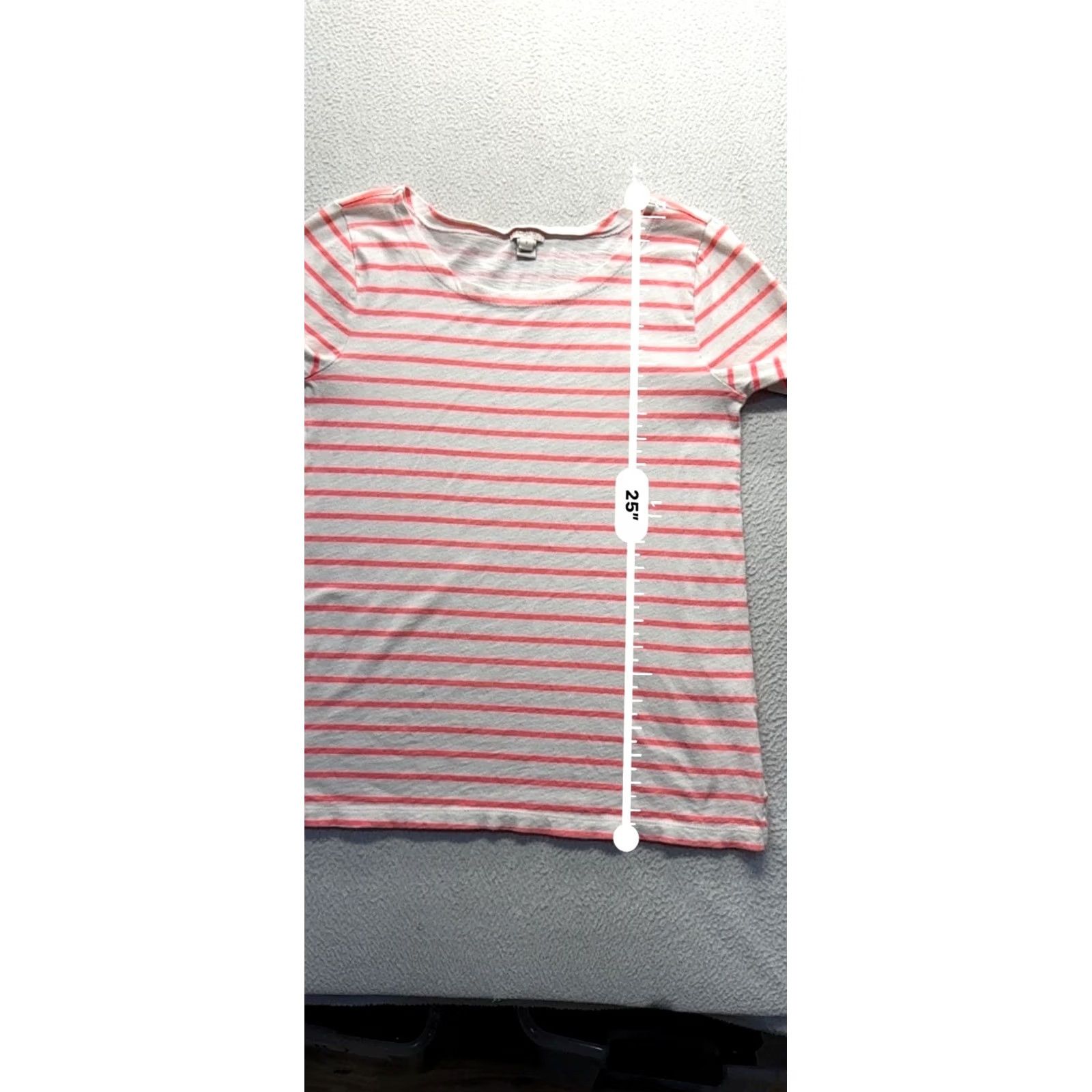 J.Crew J.CREW Striped Lightweight Long Sleeve Shirt S White Coral Women’s Shirt Regular Size S White Coral Pattern Striped Lightweight Casual 237B Size S / US 4 / IT 40 - 7 Thumbnail