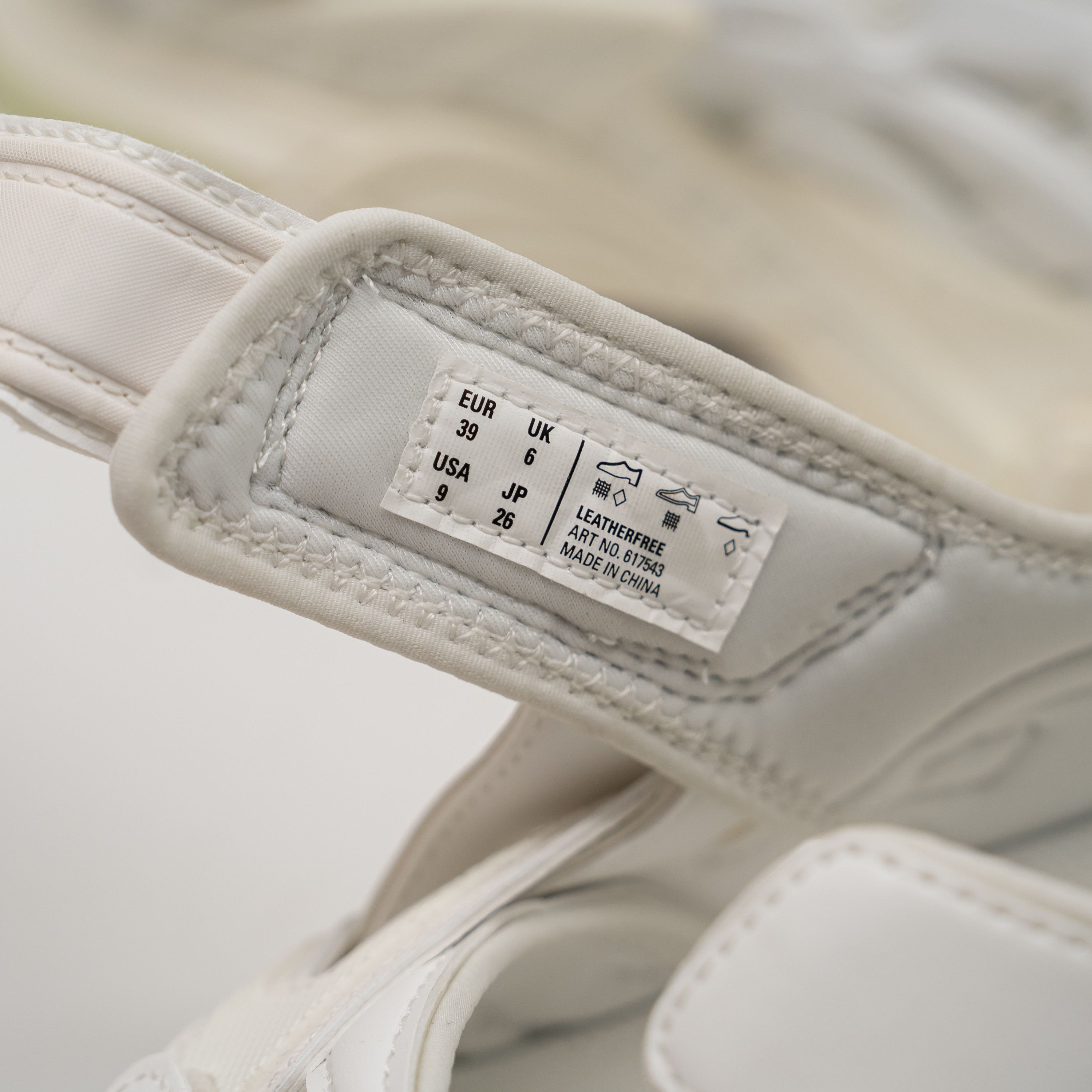 Balenciaga 39 - Balenciaga Track Sandals Triple White Straps Size US 9 / IT 39 - 10 Thumbnail