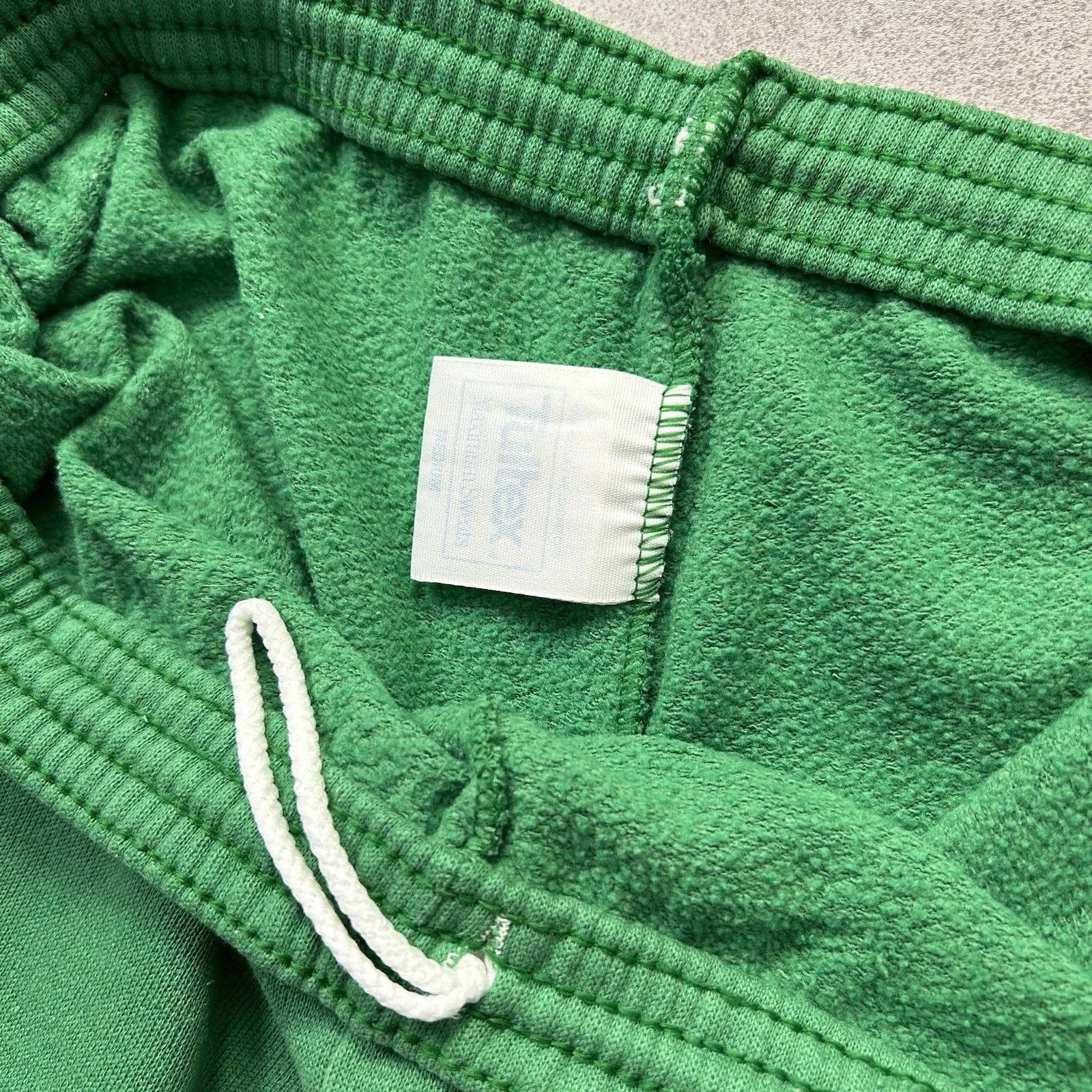 NFL × Vintage PHILADELPHIA EAGLES SWEATPANTS 1991 KELLY GREEN MEN'S SIZE M Size US 30 / EU 46 - 7 Thumbnail