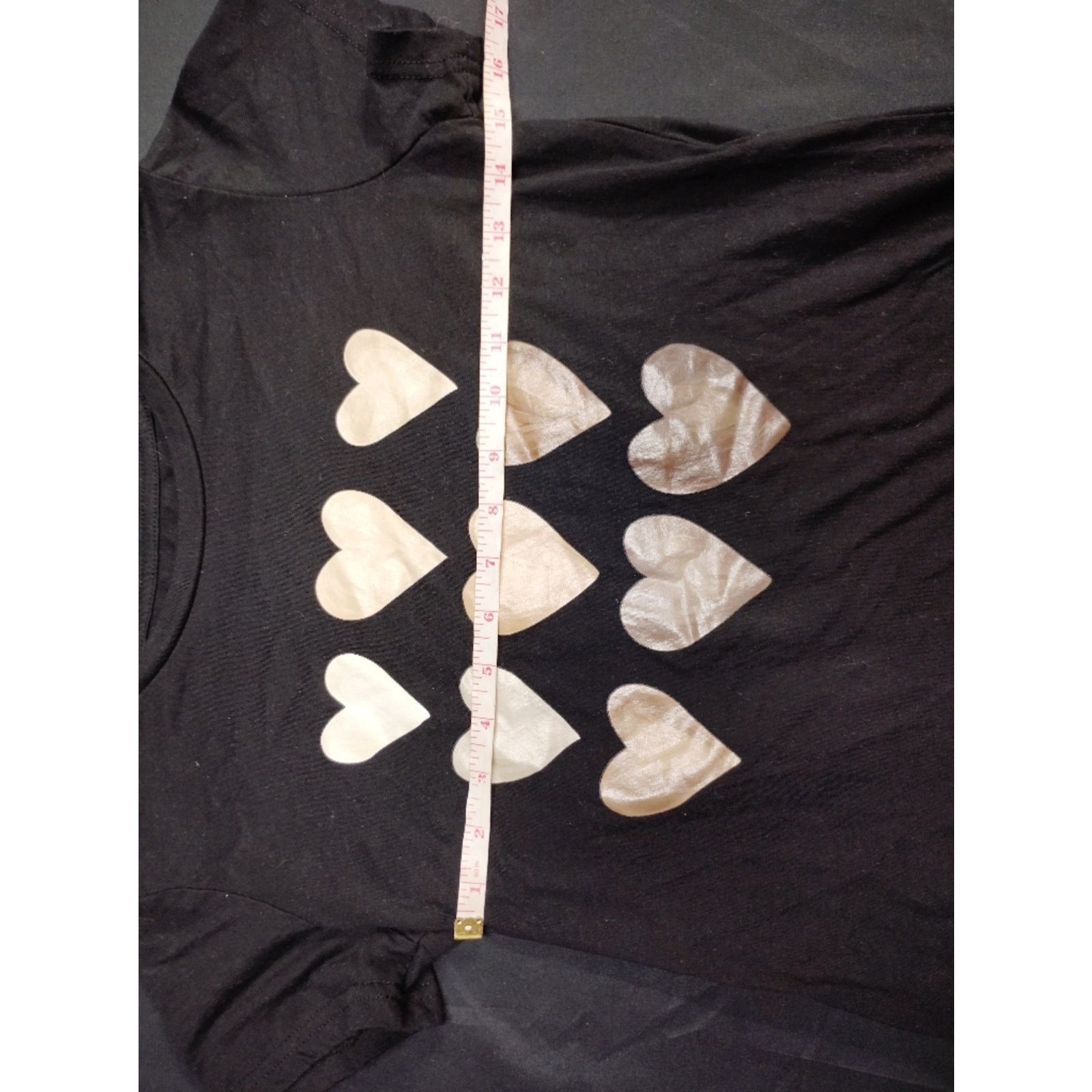 Shein SHEIN Black Tee with Metallic Gold Heart Grid Size S / US 4 / IT 40 - 4 Thumbnail