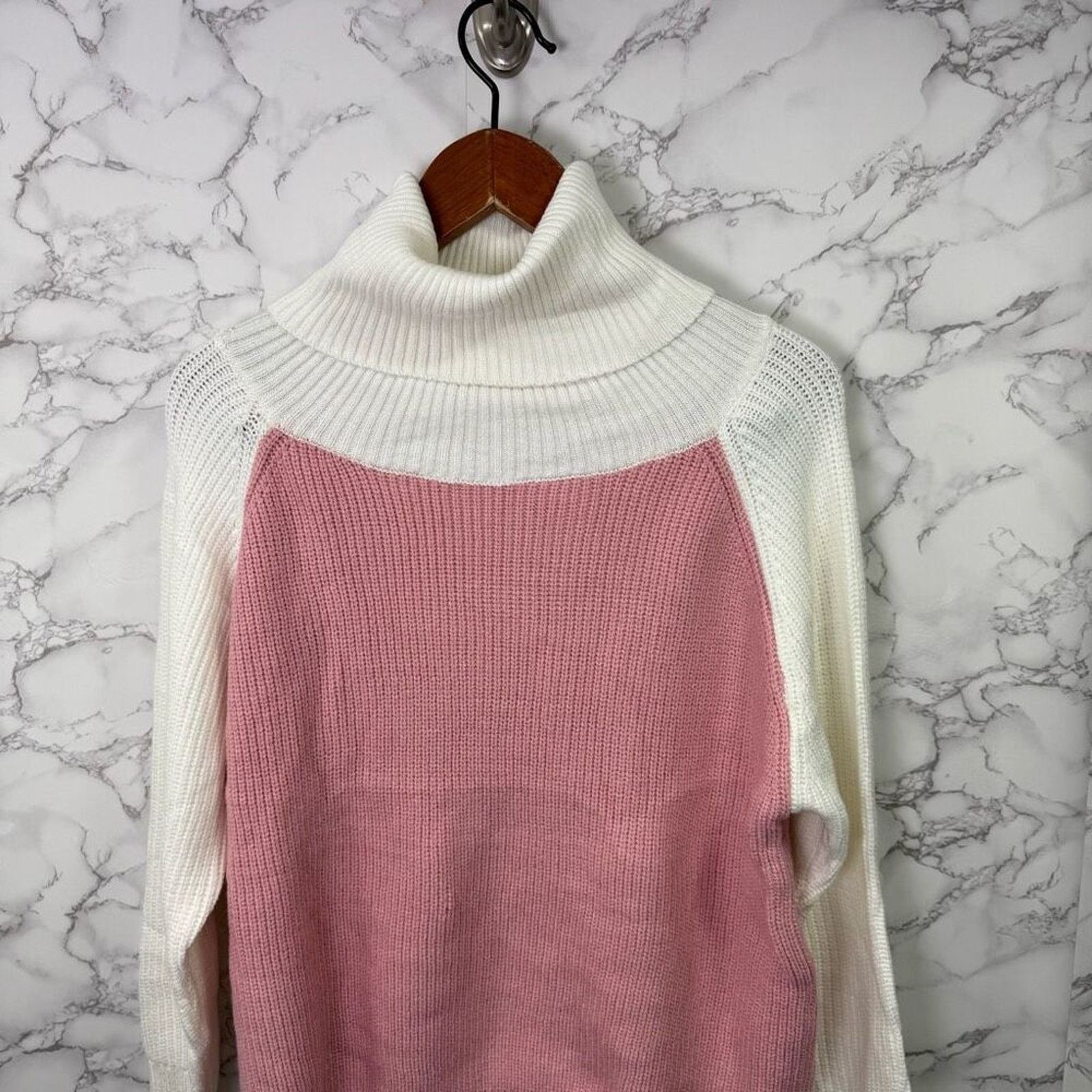 The Unbranded Brand Floral Blooming Women’s Sweater Size S NWOT # G383 Size S / US 4 / IT 40 - 4 Thumbnail