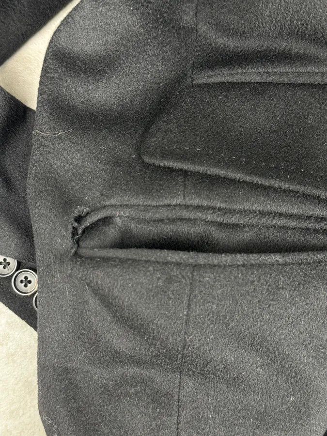 Gucci 2000s Gucci Black Buttoned Trench Coat by Tom Ford Size US M / EU 48-50 / 2 - 10 Thumbnail
