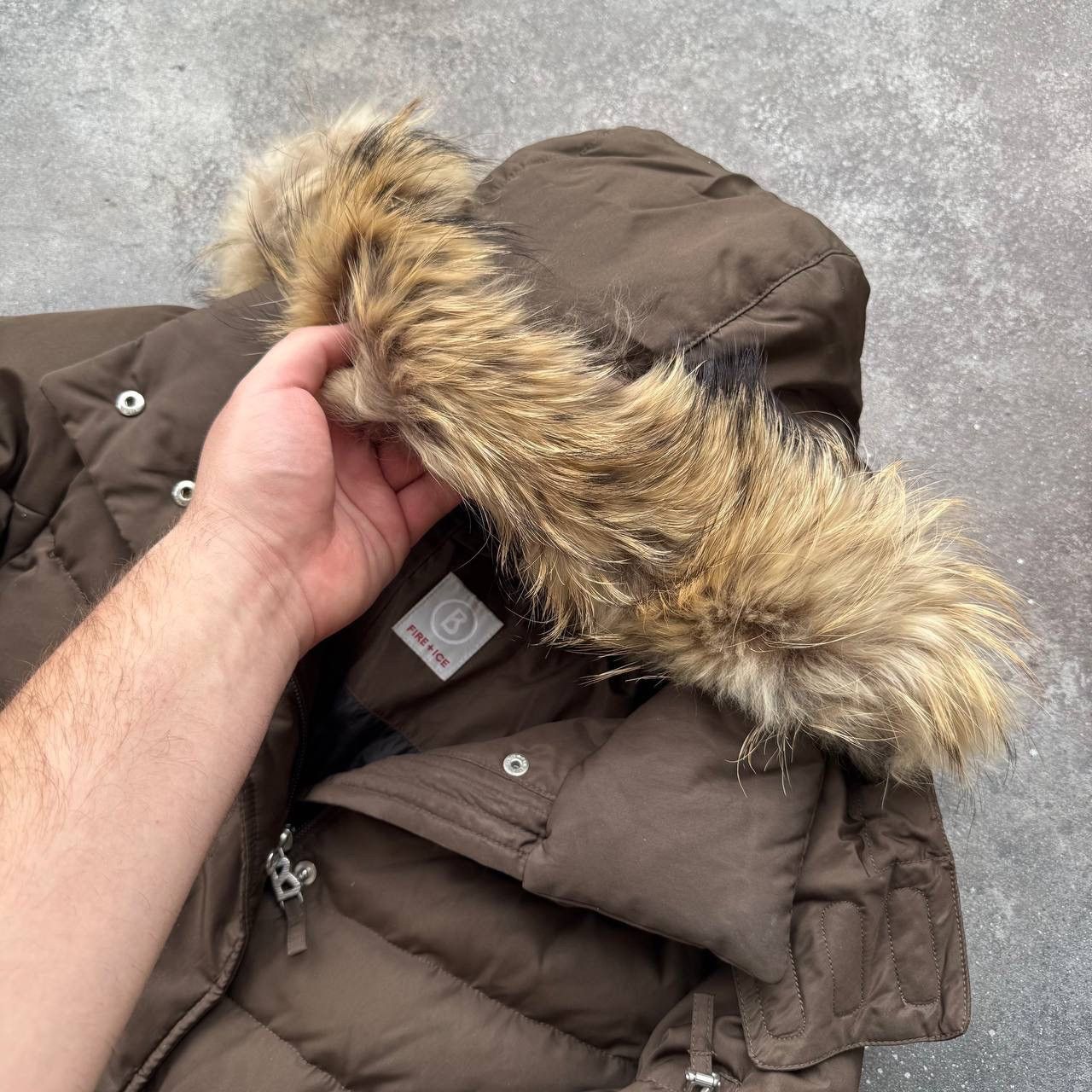 Bogner × Vintage Bogner Vintage Woman’s Ski Fur Down Jacket Size M / US 6-8 / IT 42-44 - 4 Thumbnail