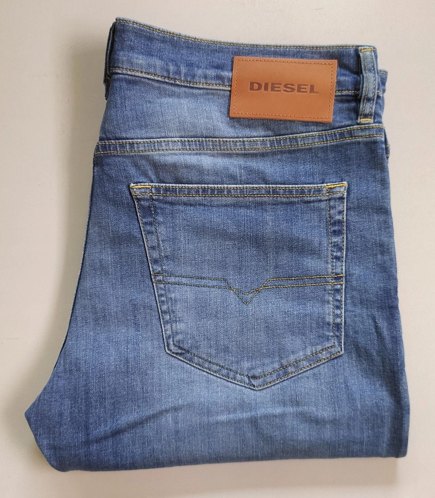Diesel Diesel D-LUSTER L.32 MENS JEANS T/9963 Size US 33 - 1 Thumbnail