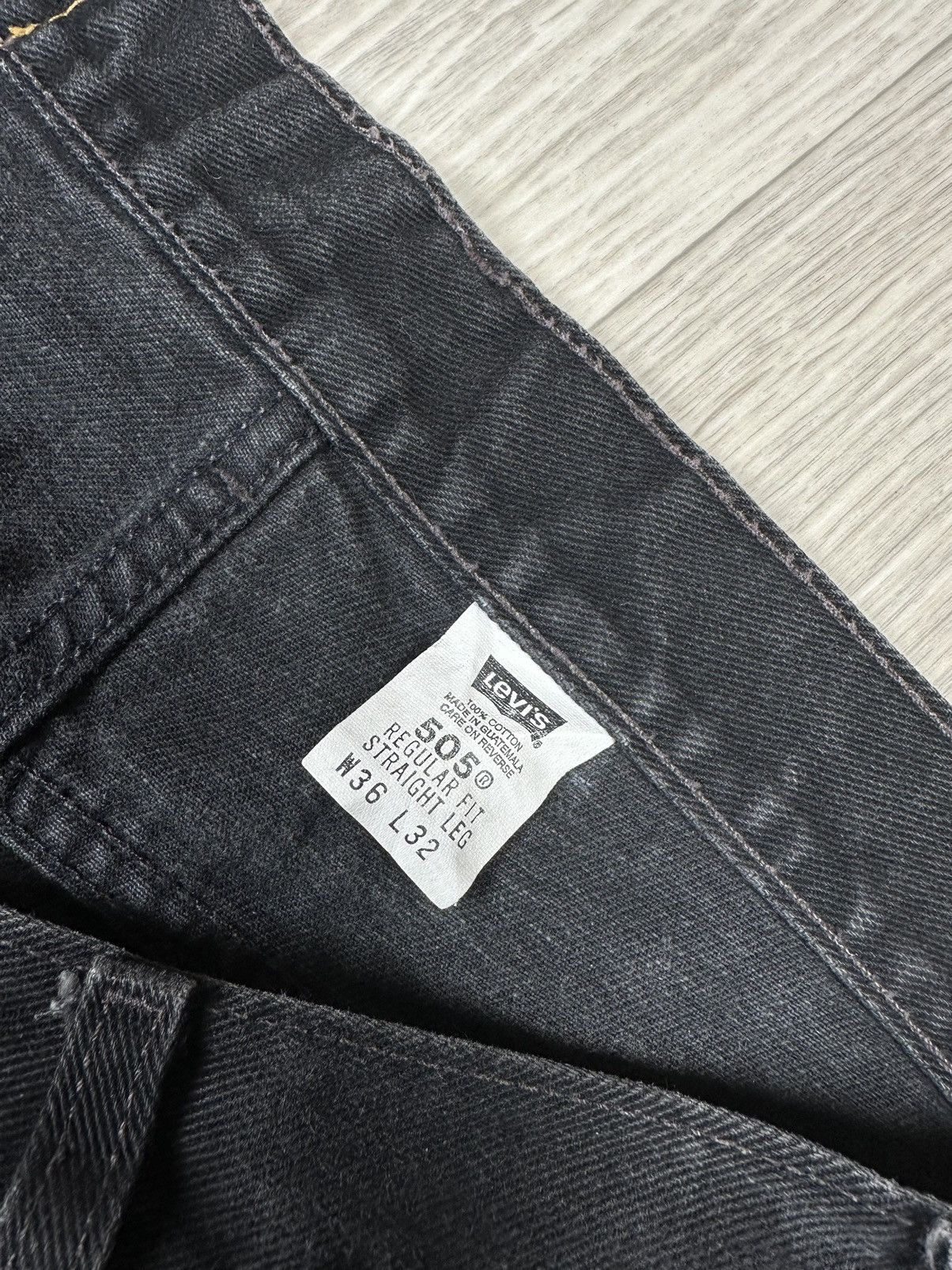 Levi's × Vintage Vintage Levi’s 505 Black Open Hem Denim Jeans Size US 36 / EU 52 - 9 Thumbnail