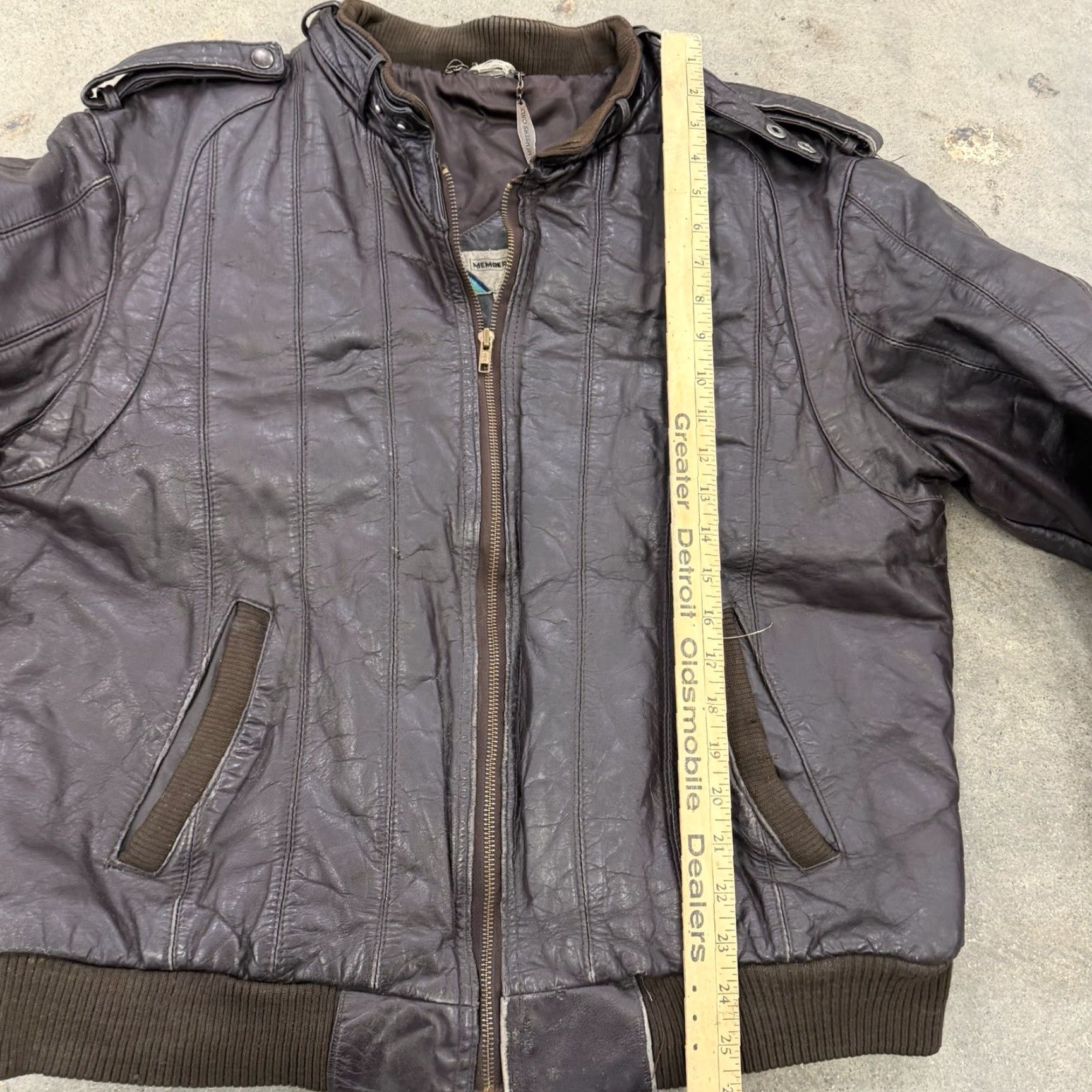 Members Only VINTAGE Members Only Leather Jacket Mens Bomber Distressed L Brown 80s Racer Zipper Mid-Length Size US L / EU 52-54 / 3 - 7 Thumbnail