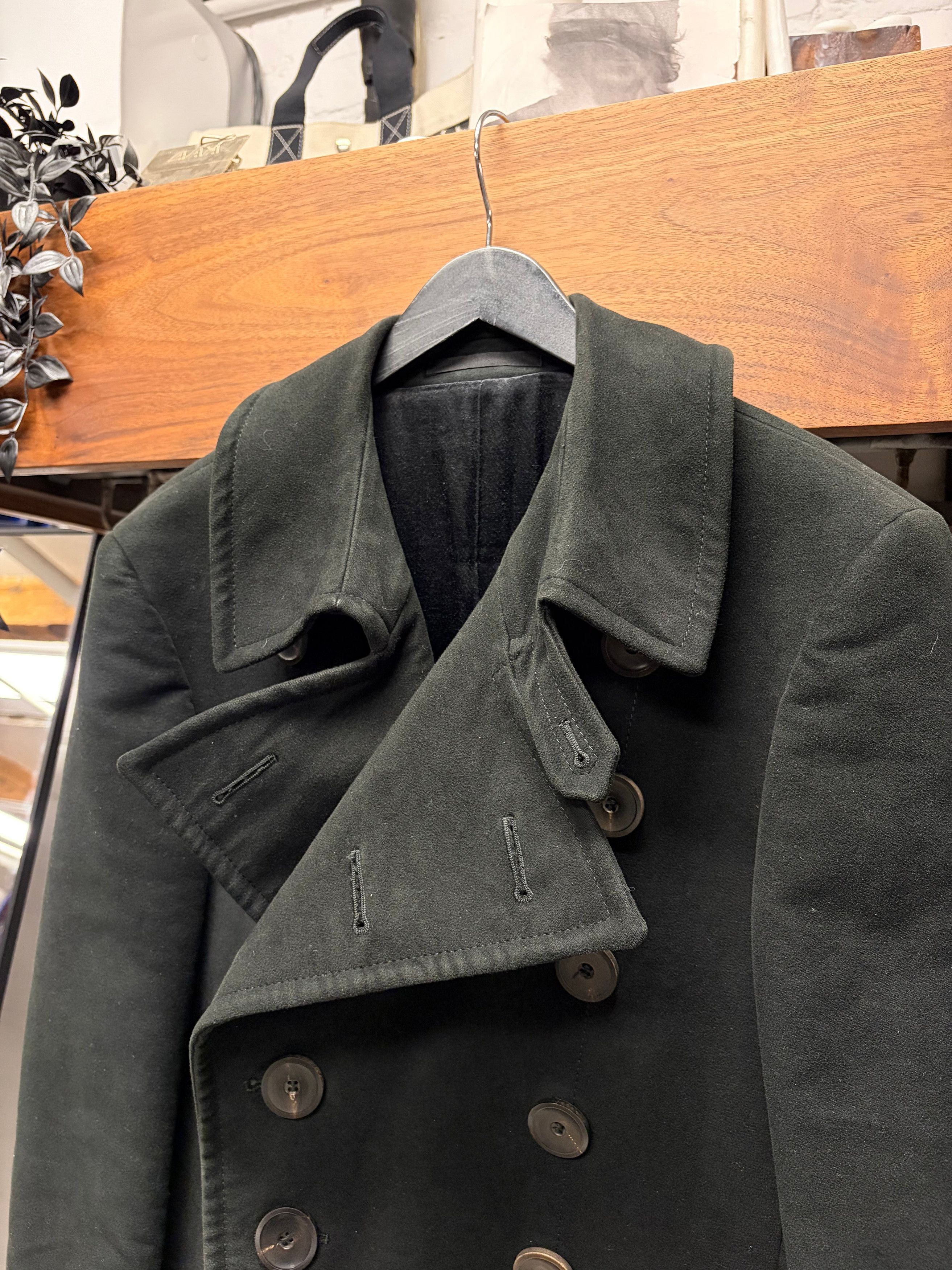 Gucci Vintage Gucci Black Moleskin Genuine Horn Button Double Breasted Full Length Coat Size US M / EU 48-50 / 2 - 3 Thumbnail