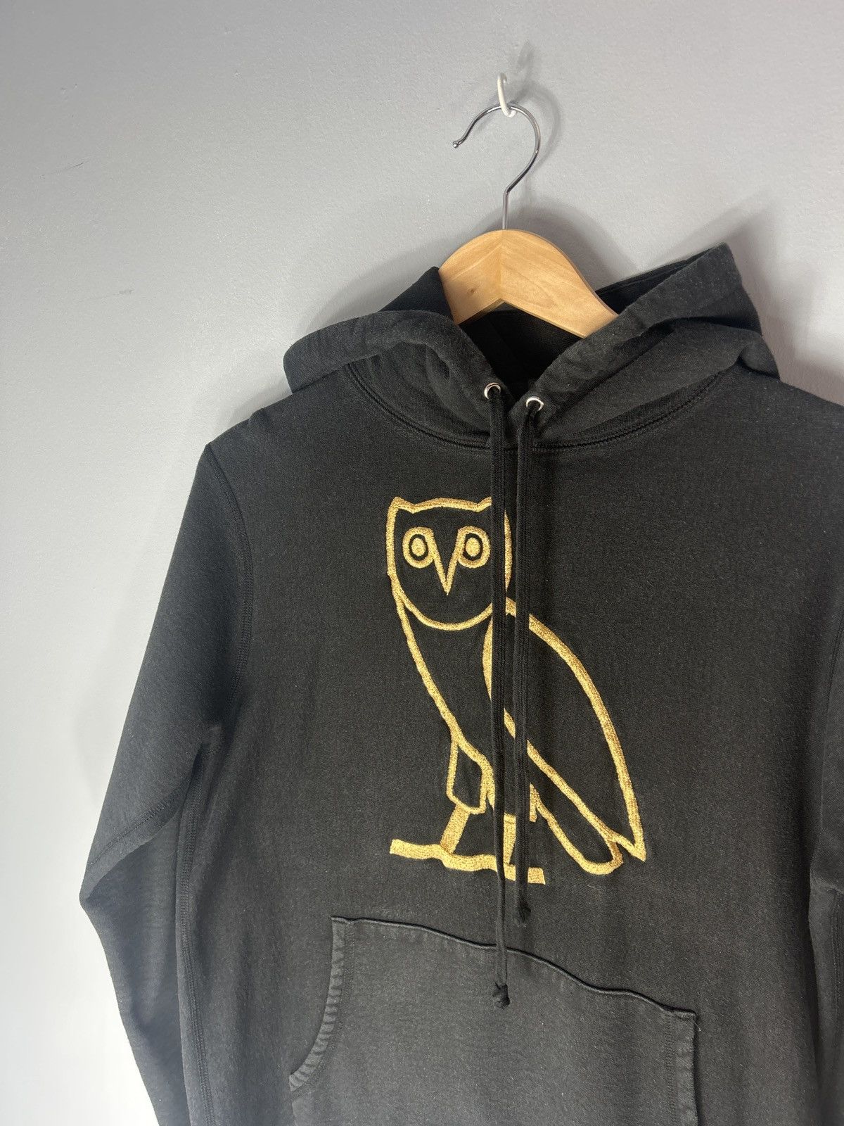 October's Very Own OG Octobers Very Own Embroidered Owl Gold Pullover Hoodie Size US M / EU 48-50 / 2 - 2 Thumbnail