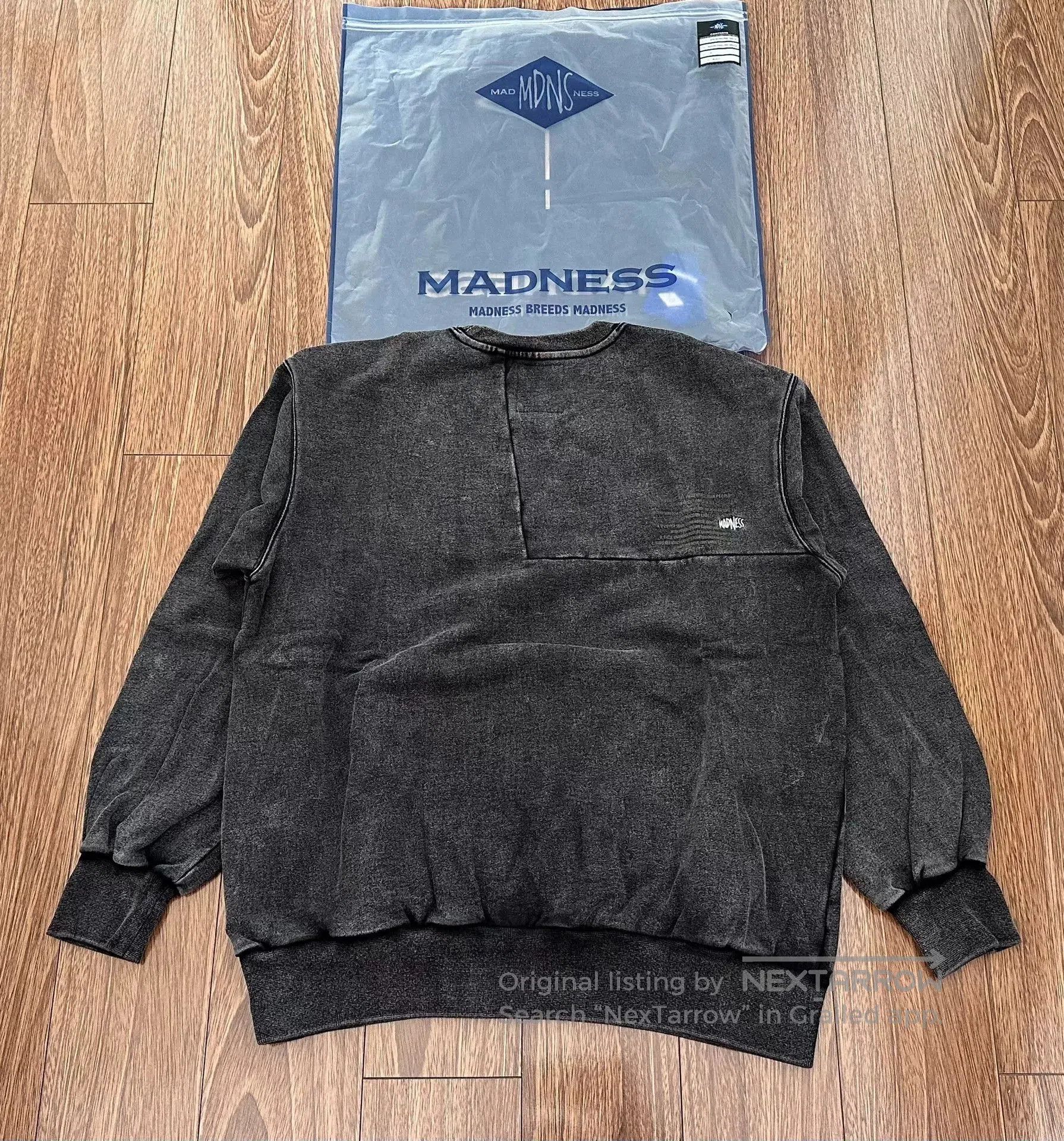 Madness madness washed print sweater in black. Size US M / EU 48-50 / 2 - 2 Thumbnail