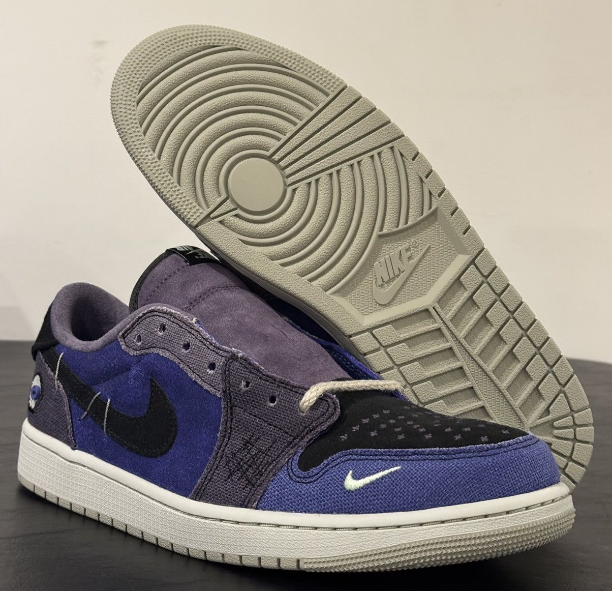 Jordan Brand Size 12 - Zion Williamson x Air Jordan 1 Retro OG Low Voodoo Size US 12 / EU 45 - 6 Thumbnail