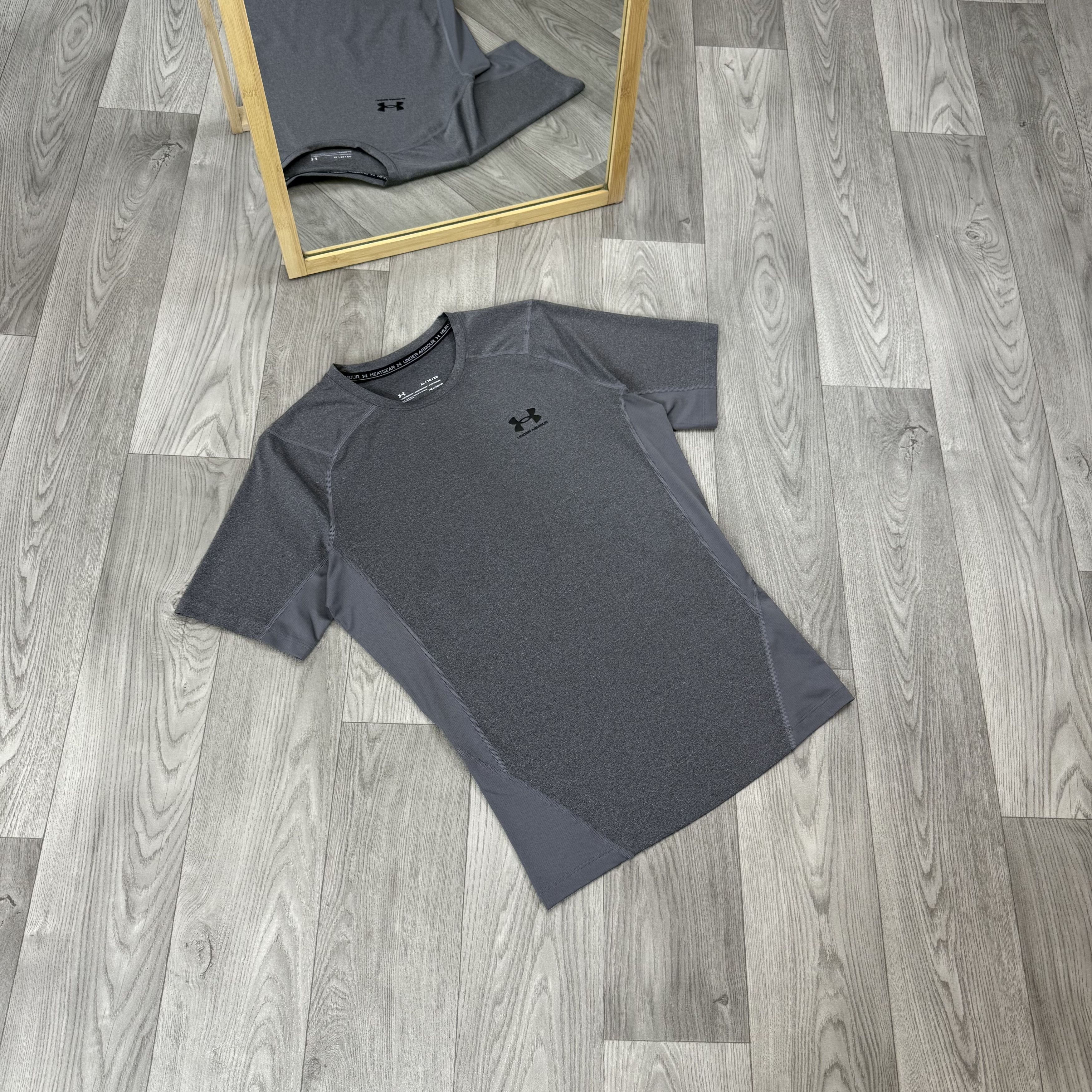Under Armour Under Armour Grey Rashguard Grey Compression Sport Tee Shirt Size US XL / EU 56 / 4 - 2 Thumbnail
