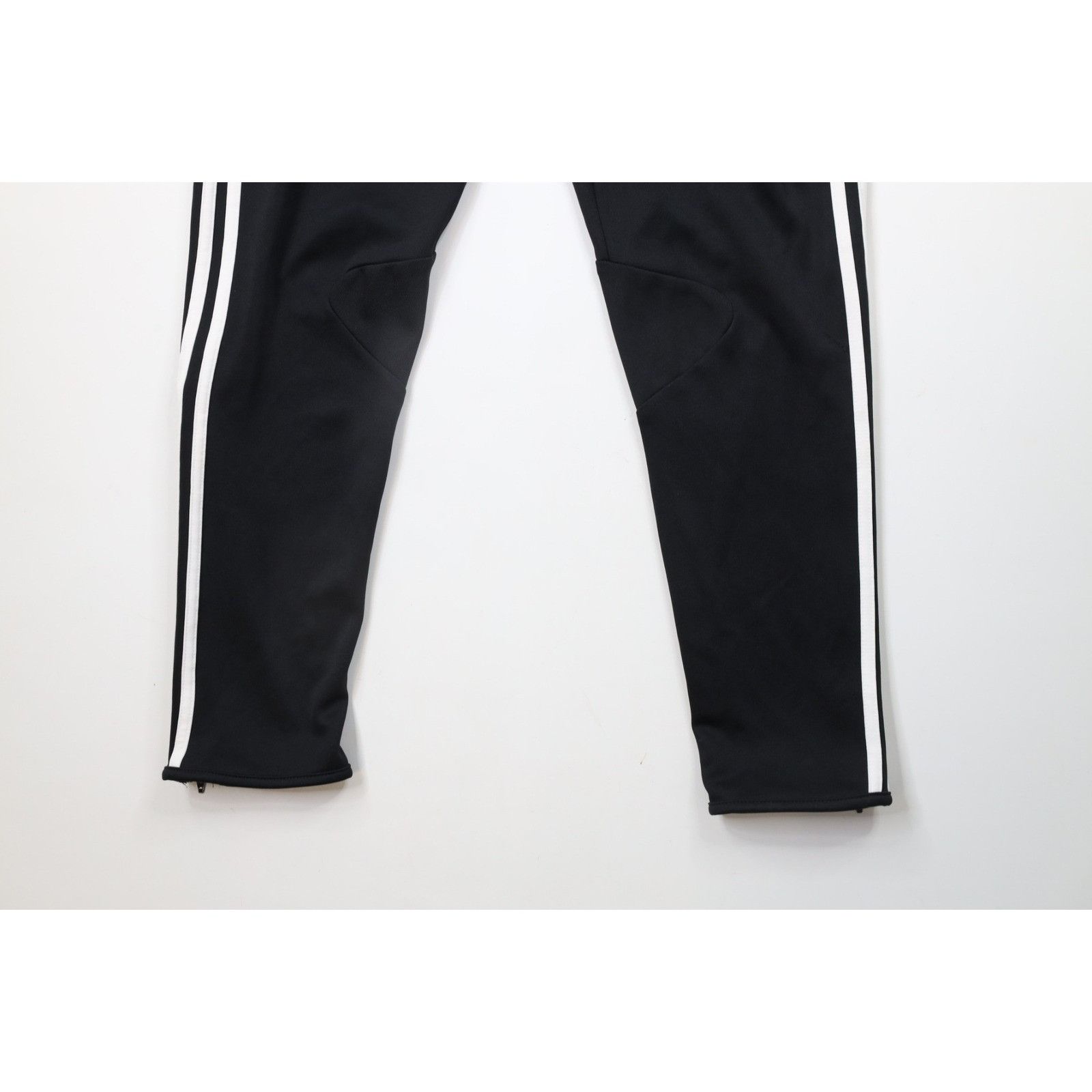 Adidas × Vintage Vintage Adidas Spell Out Striped Tapered Leg Soccer Pants Size US 32 / EU 48 - 4 Thumbnail