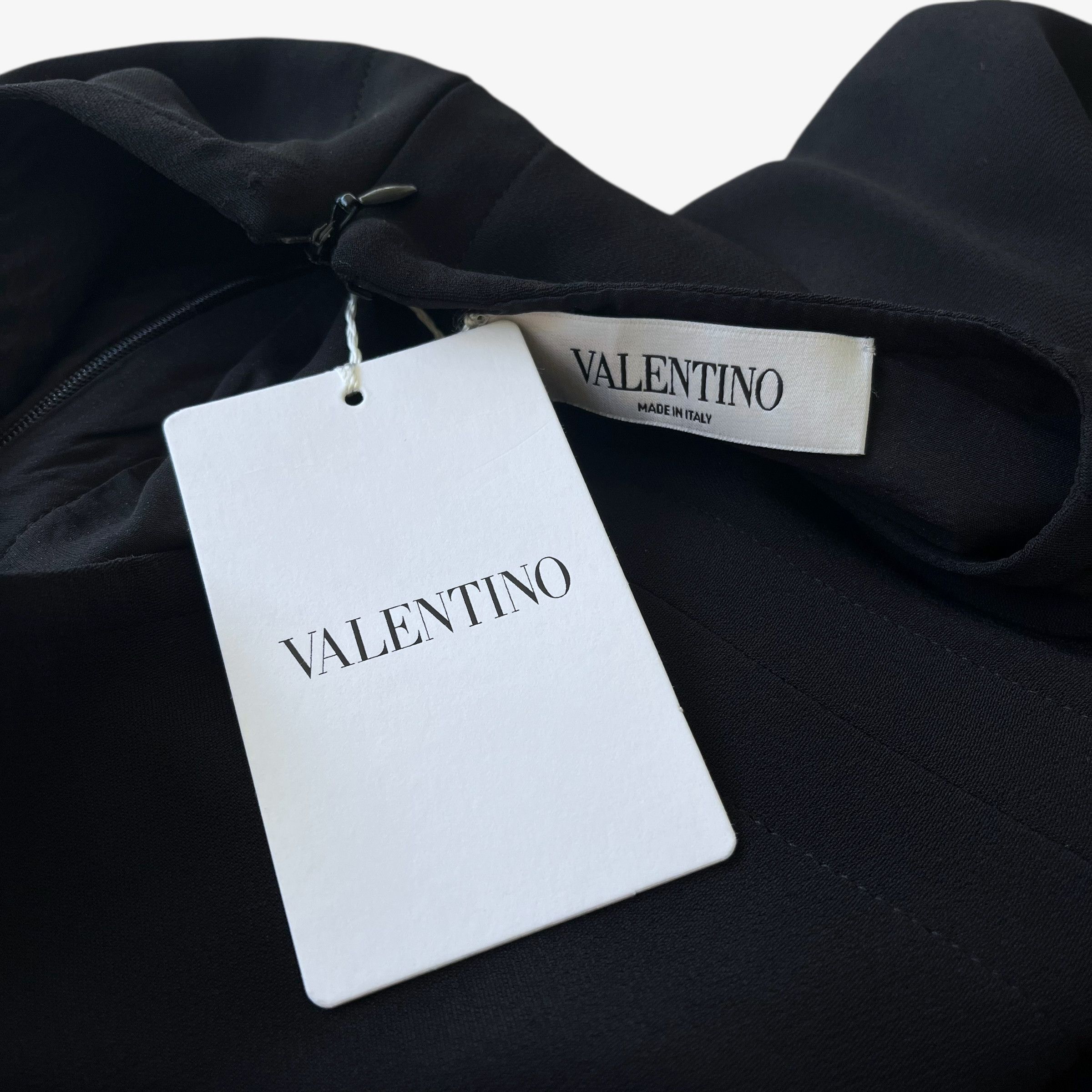 Valentino Vintage Y2K Women's Valentino Black Short Sleeve Top BNWT Size M / US 6-8 / IT 42-44 - 2 Thumbnail