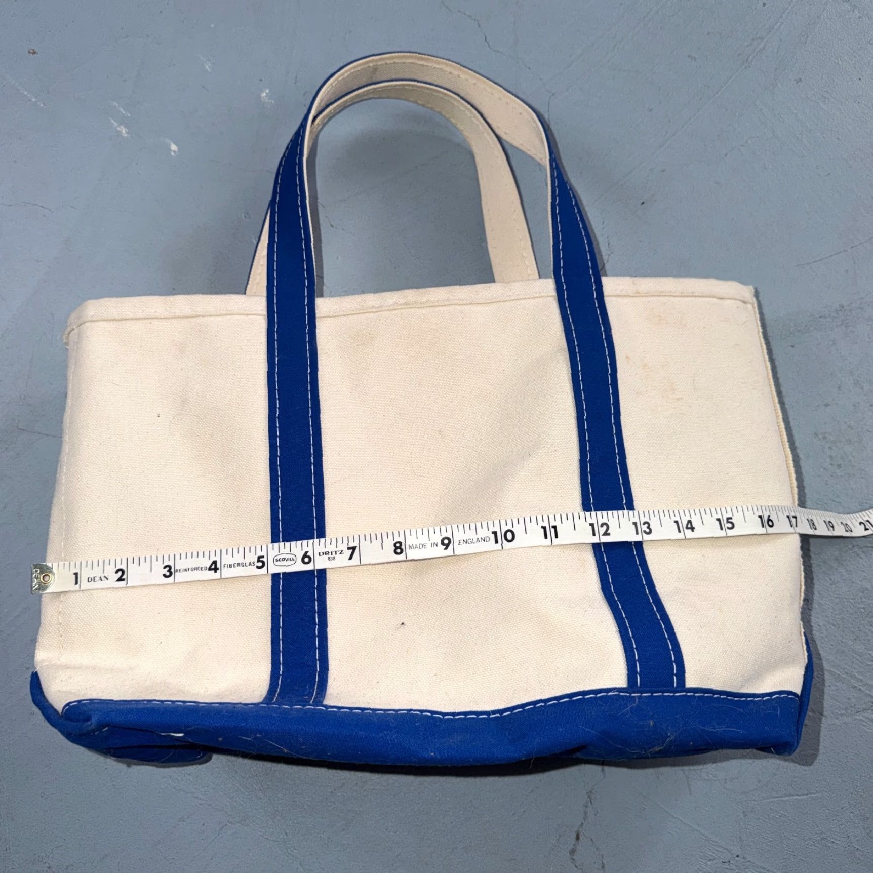 Vintage VINTAGE LL Bean Boat & Tote Small Canvas Bag Navy Blue Freeport Maine 17x11x6 Unisex Adults Small Blue Tote Bag Boat & Tote USA 90s Mens Womens Size ONE SIZE - 4 Thumbnail
