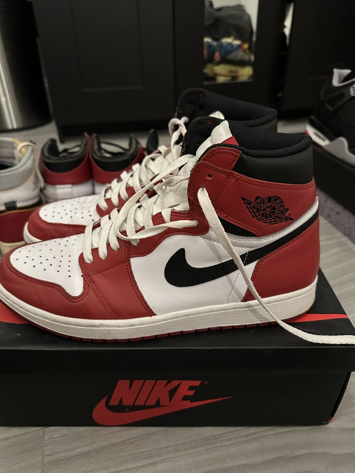 Jordan Brand × Nike JORDAN 1 CHICAGO 2015 Size US 12 / EU 45 - 4 Thumbnail
