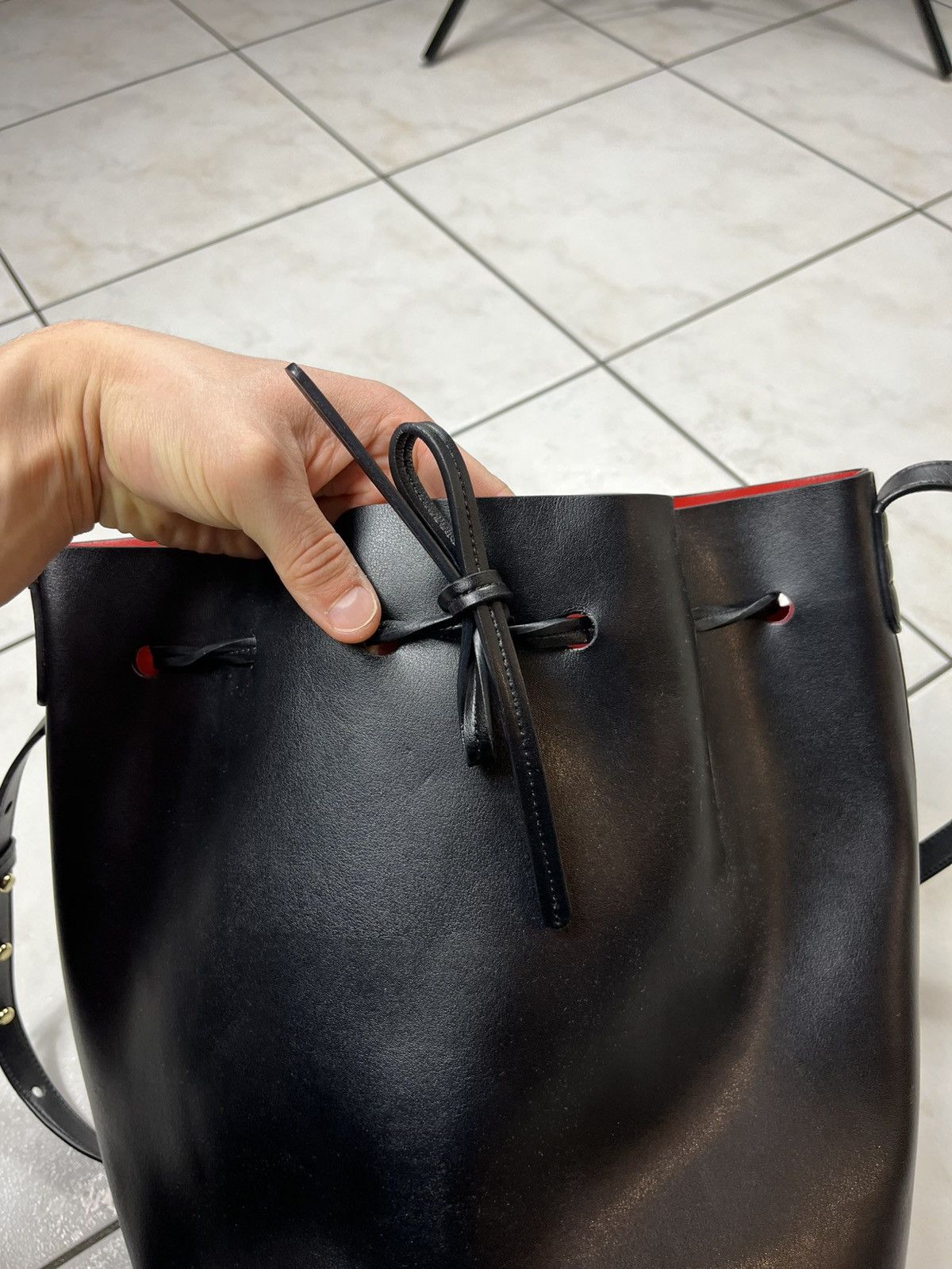 Mansur Gavriel Mansur Gavriel leather bucket bag black red big crossbody Size ONE SIZE - 8 Thumbnail