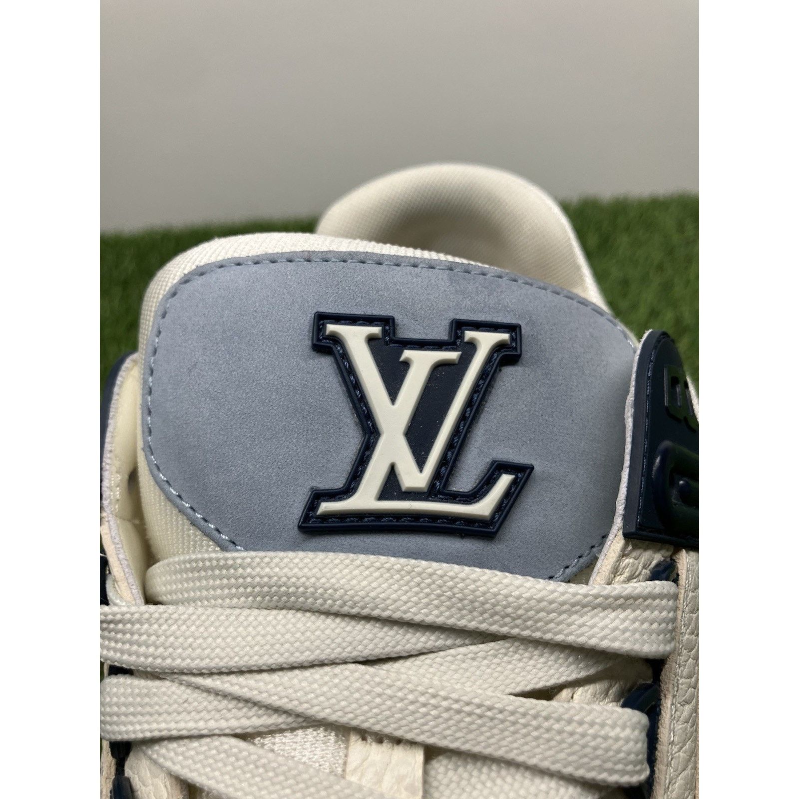 Louis Vuitton Louis Vuitton Trainer ' Blue Beige ' | EXCELLENT Size US 11 / EU 44 - 13 Thumbnail