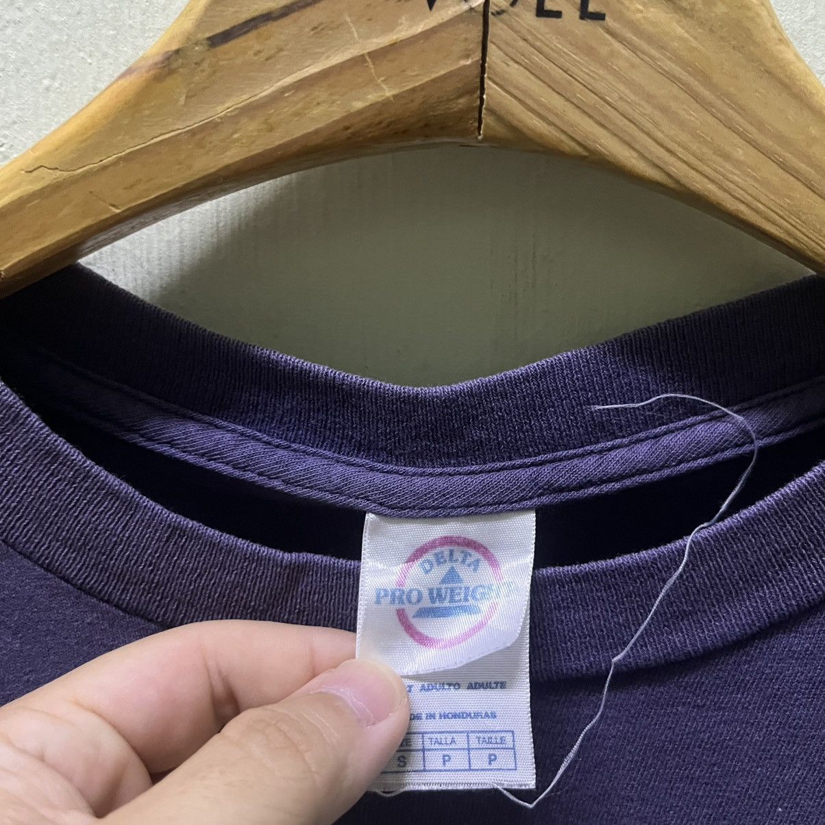 Vintage Faded Distressed Vintage Female Body Inspector Tees Size US S / EU 44-46 / 1 - 9 Thumbnail