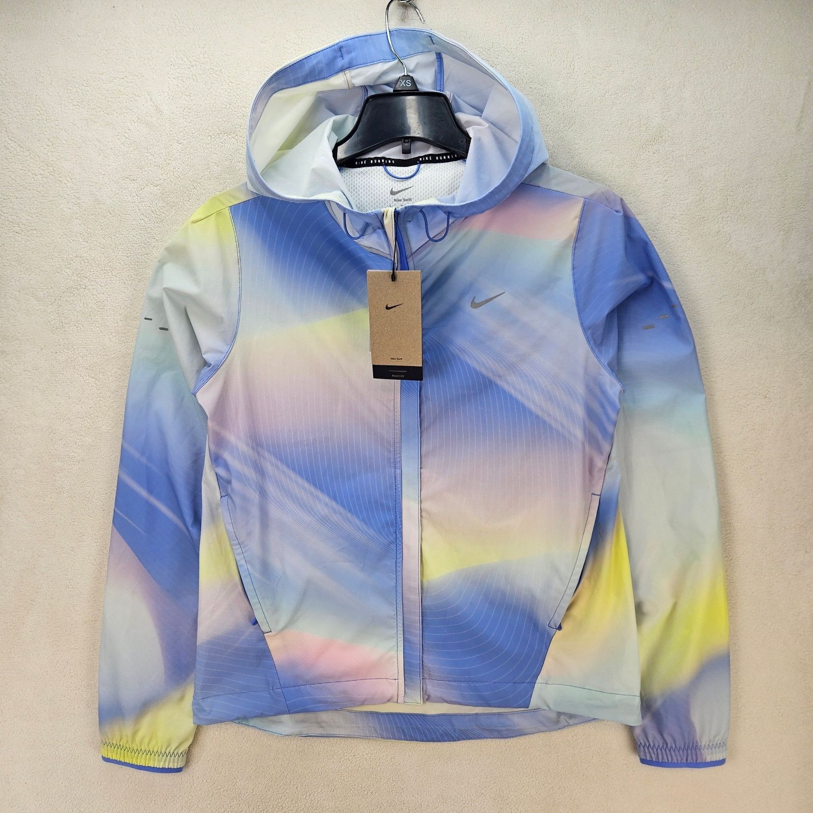 Nike NIKE WOMEN'S SMALL SWIFT REPEL GRADIENT PURPLE ZIP UP RUN Size S / US 4 / IT 40 - 1 Thumbnail