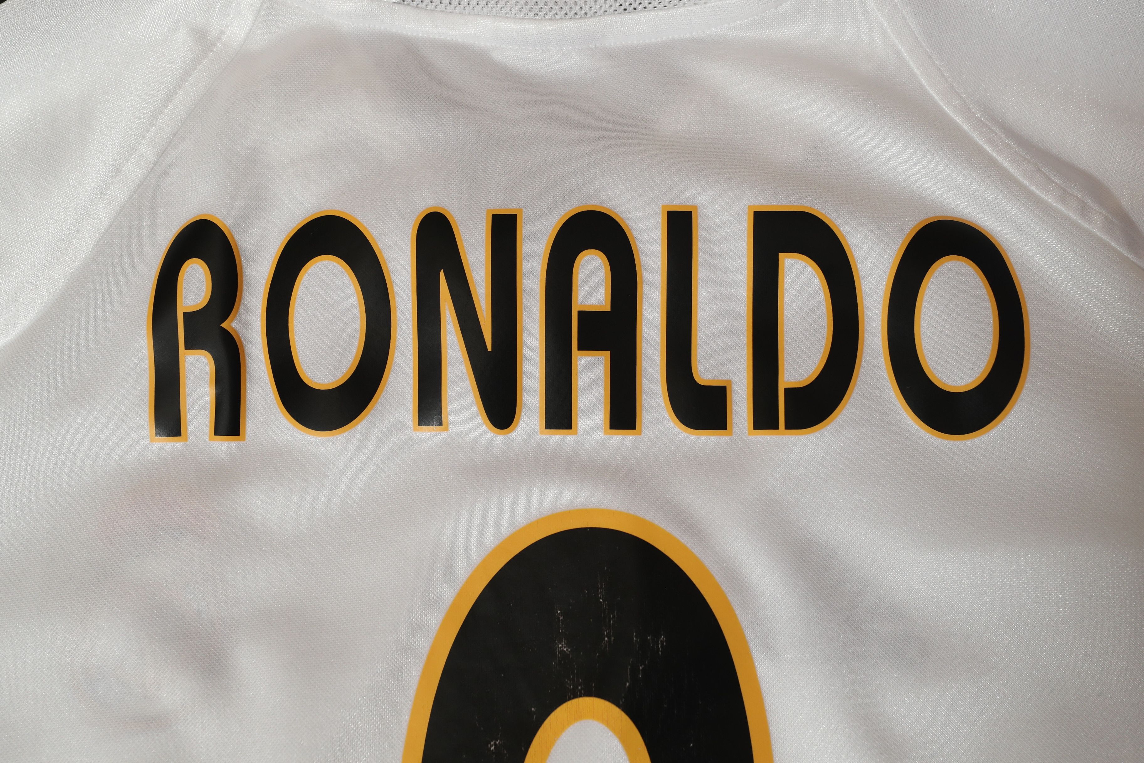 Adidas 2003-04 Real Madrid Home Shirt Ronaldo #9 (XL) Size US XL / EU 56 / 4 - 12 Thumbnail