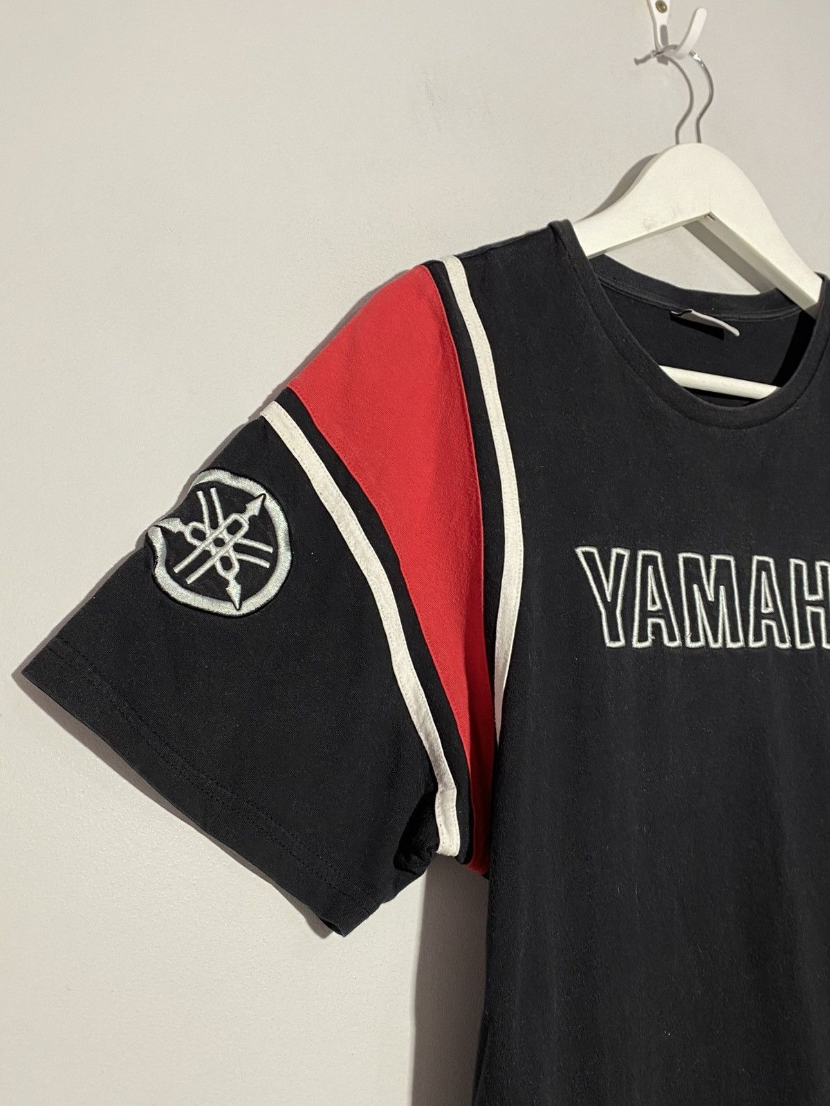 Yamaha 🔥 VINTAGE YAMAHA RACING SHIRT RED PANELS MOTOGP ENERGY VIBES Size US L / EU 52-54 / 3 - 4 Thumbnail