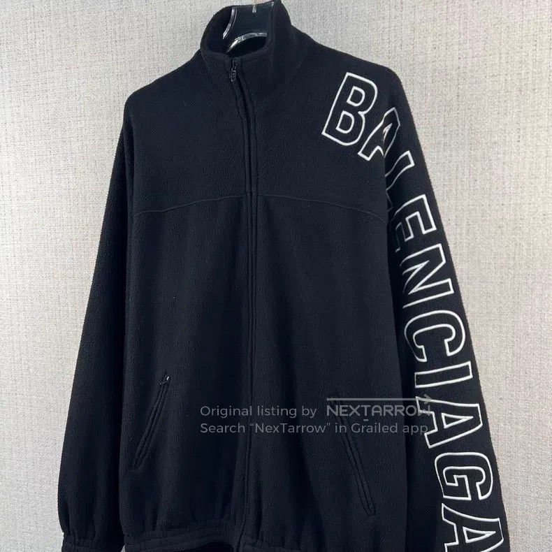 Balenciaga Balenciaga Letter Logo Embroidered Fleece Stand Collar Lon Size US S / EU 44-46 / 1 - 2 Thumbnail