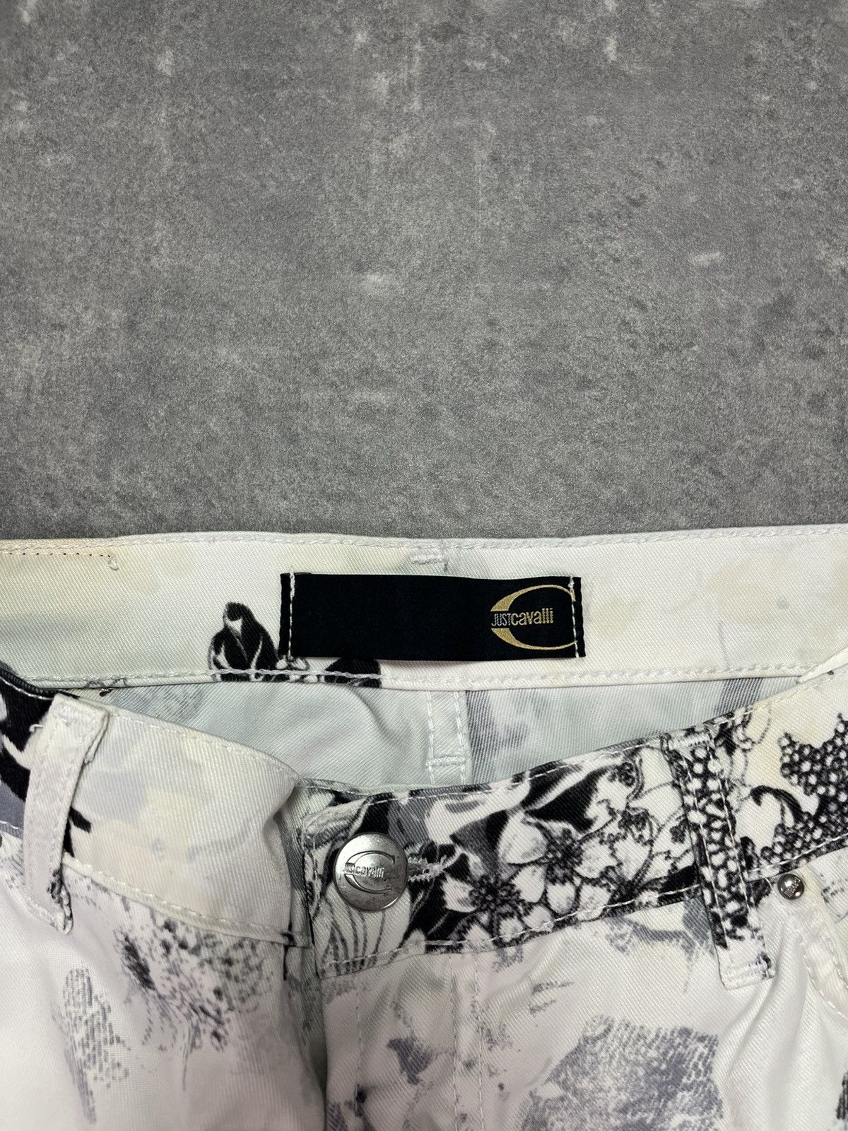 Just Cavalli 00s Just Cavalli Floral Print Flared Denim Jeans 32 Faded Size US 32 / EU 48 - 9 Thumbnail