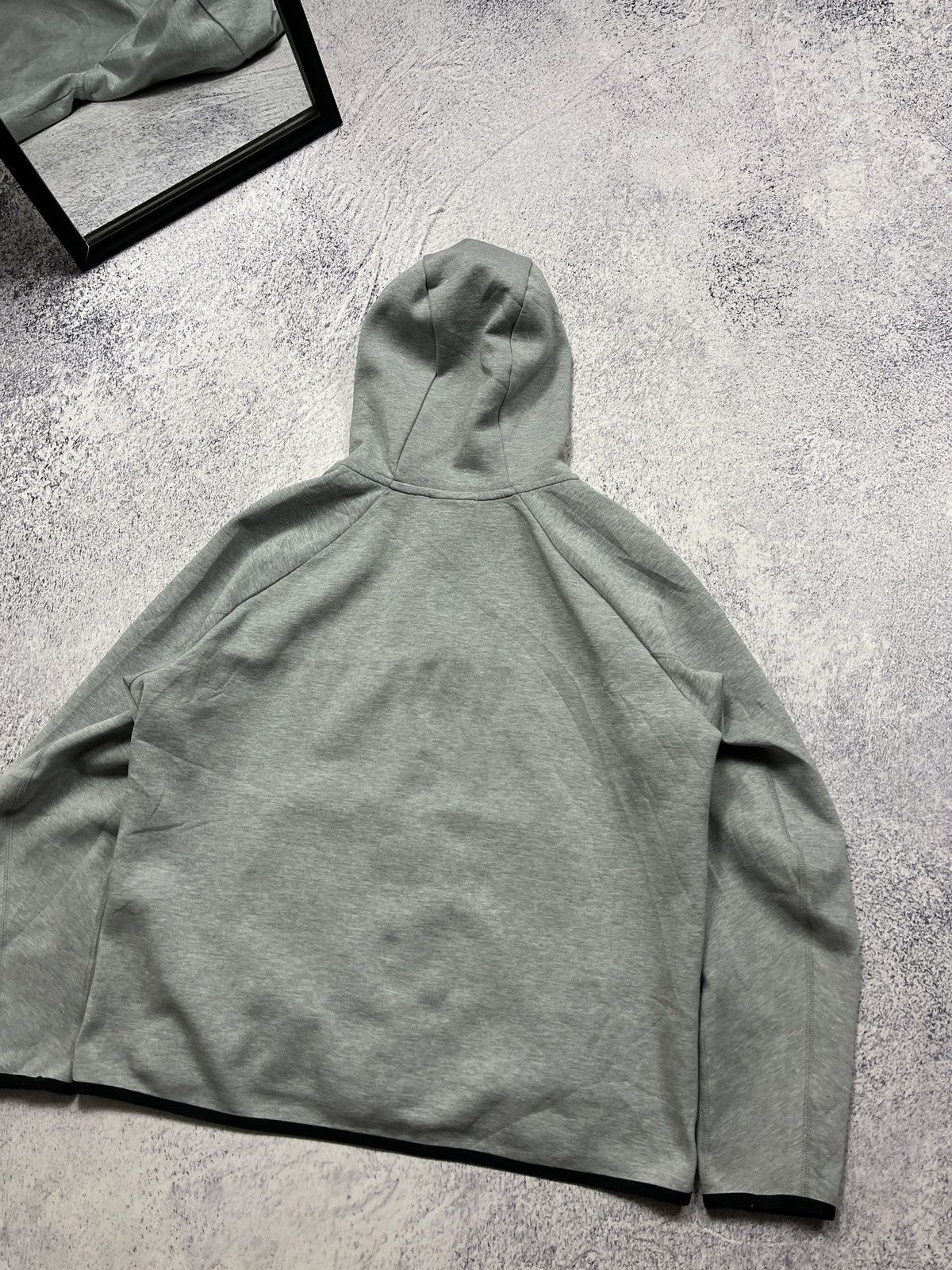 Japanese Brand Nike NSW Tech Fleece Zip Hoodie Drill Jacket Grey Size L Size US L / EU 52-54 / 3 - 15 Thumbnail