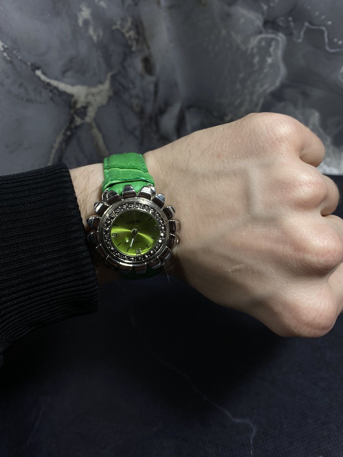 Hysteric Glamour Vintage 00s Classic Wristwatch | Retro Aesthetic Size ONE SIZE - 2 Thumbnail