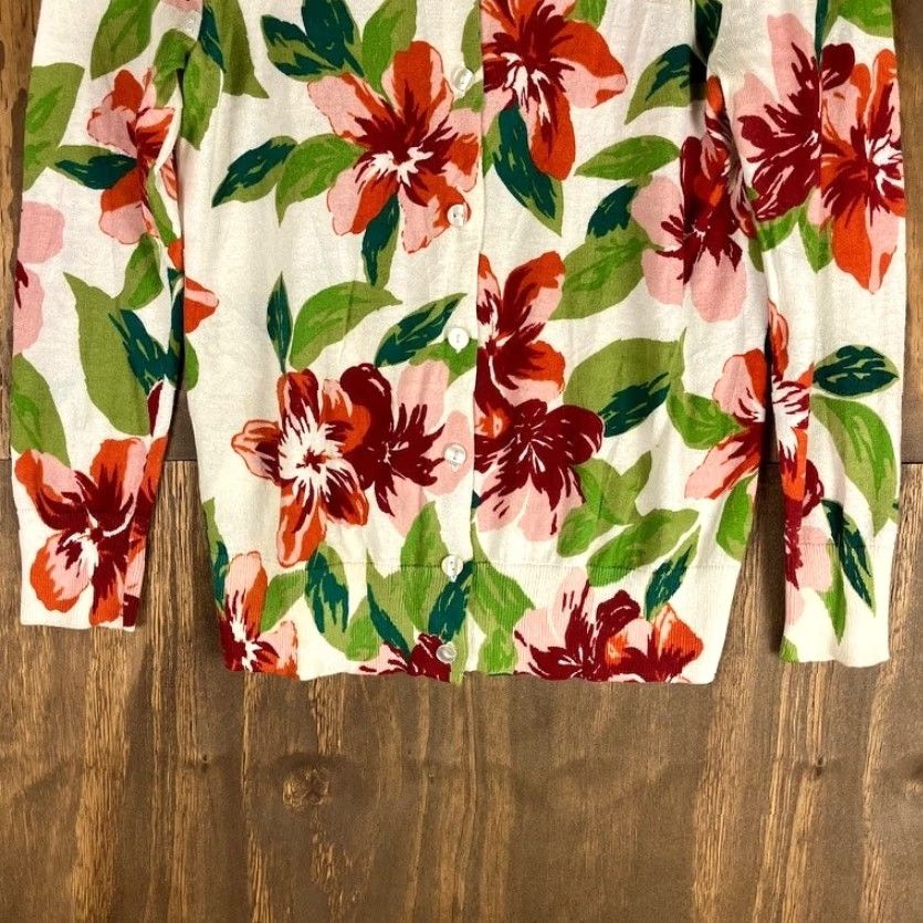 Ann Taylor Ann Taylor Factory Womens Sweater Cardigan Multicolor Floral Button Front 100% Cotton XS Women Knit Crew Neck Casual Workwear Size XS / US 0-2 / IT 36-38 - 3 Thumbnail