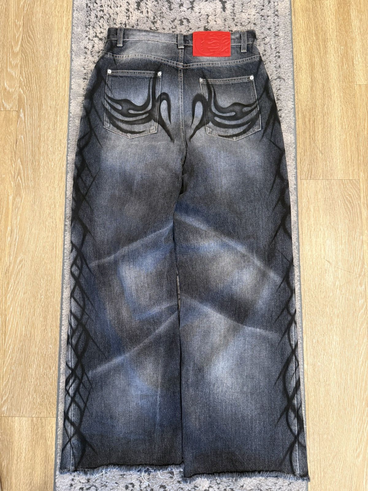 HELLSTAR Hellstar graffiti denim Paris collection Size US 32 / EU 48 - 2 Thumbnail