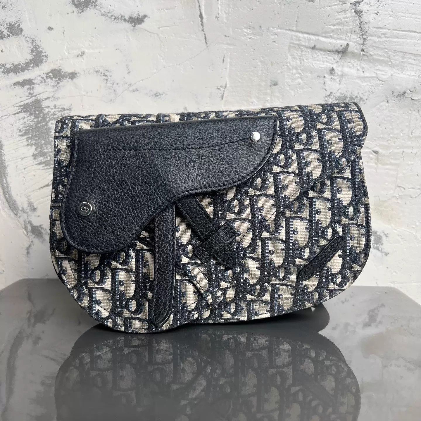 Dior DIOR Saddle Men's Beige/Black Crossbody Waist Bag Size ONE SIZE - 1 Thumbnail