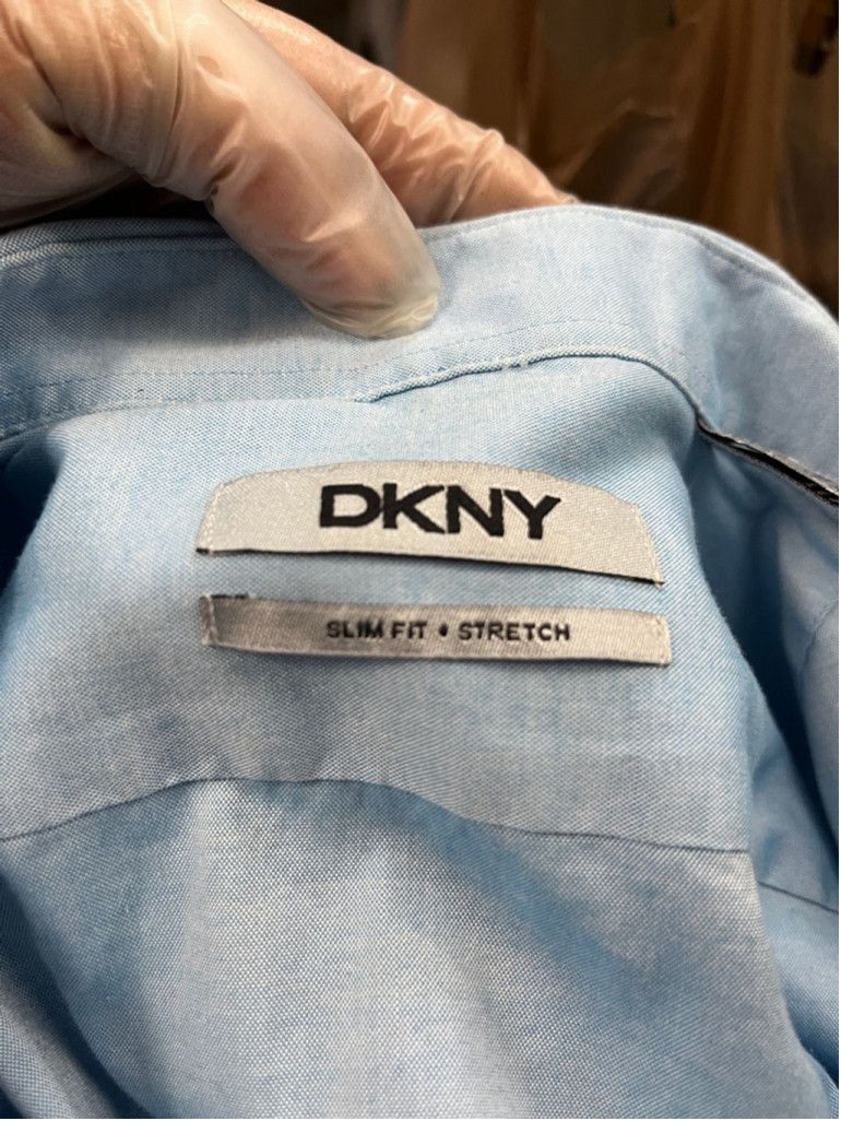 DKNY Men's DKNY Dress Shirt Size 14 1/2 32/33 Blue Size US L / EU 52-54 / 3 - 5 Thumbnail